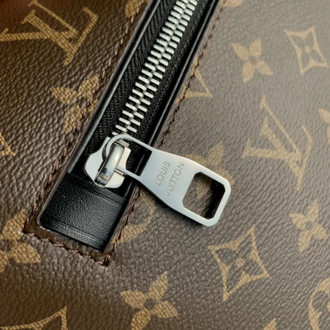 Louis Vuitton 2022 new sling bag