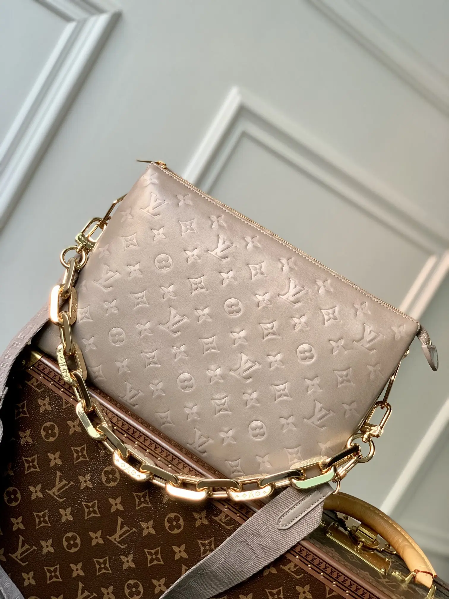 Louis Vuitton 2022 new sling bag