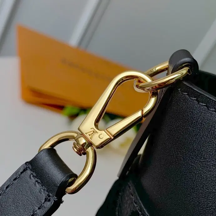 Louis Vuitton 2022 new fashion Handbags