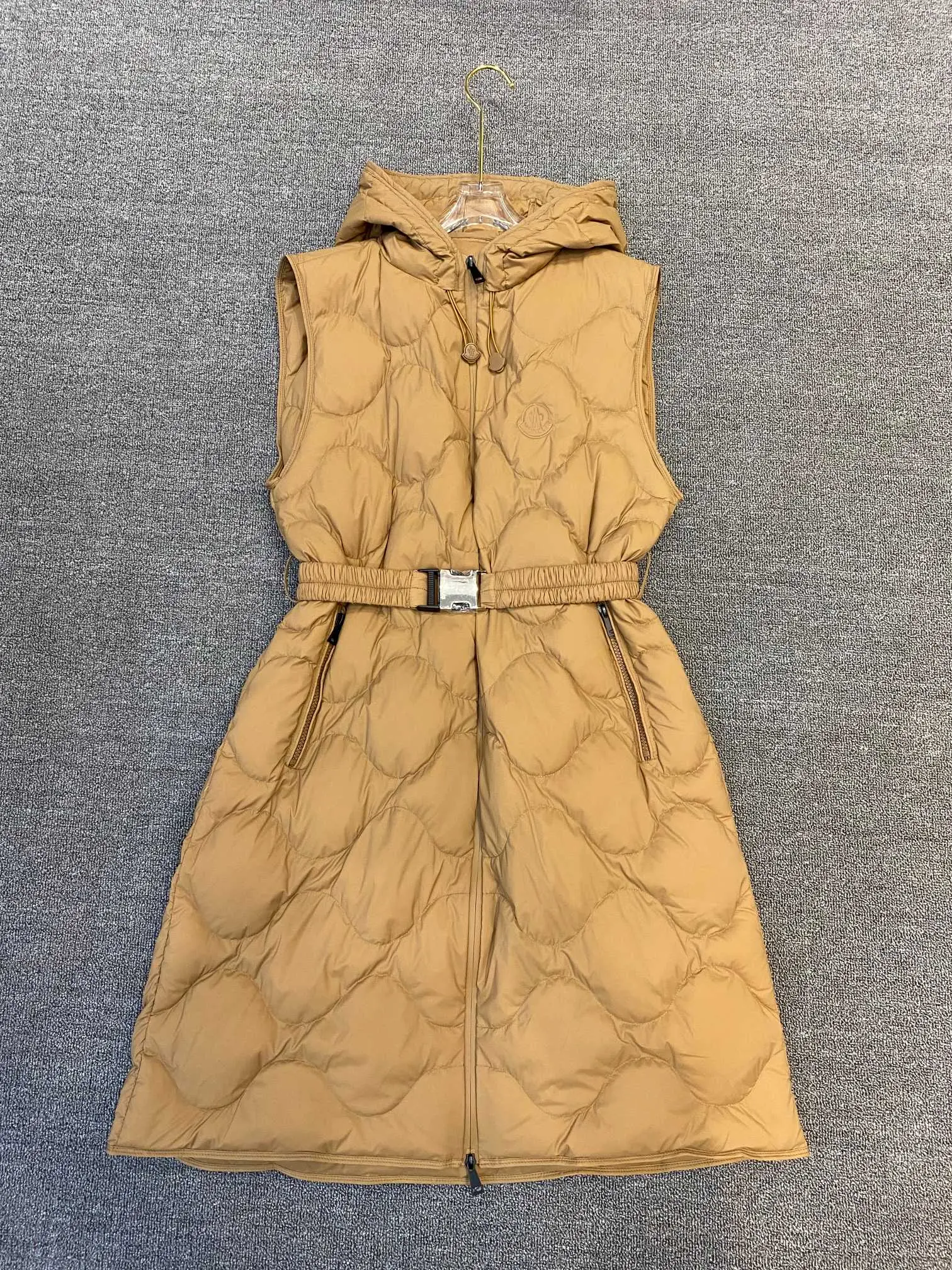 Moncler fashion down jacket TS22927103
