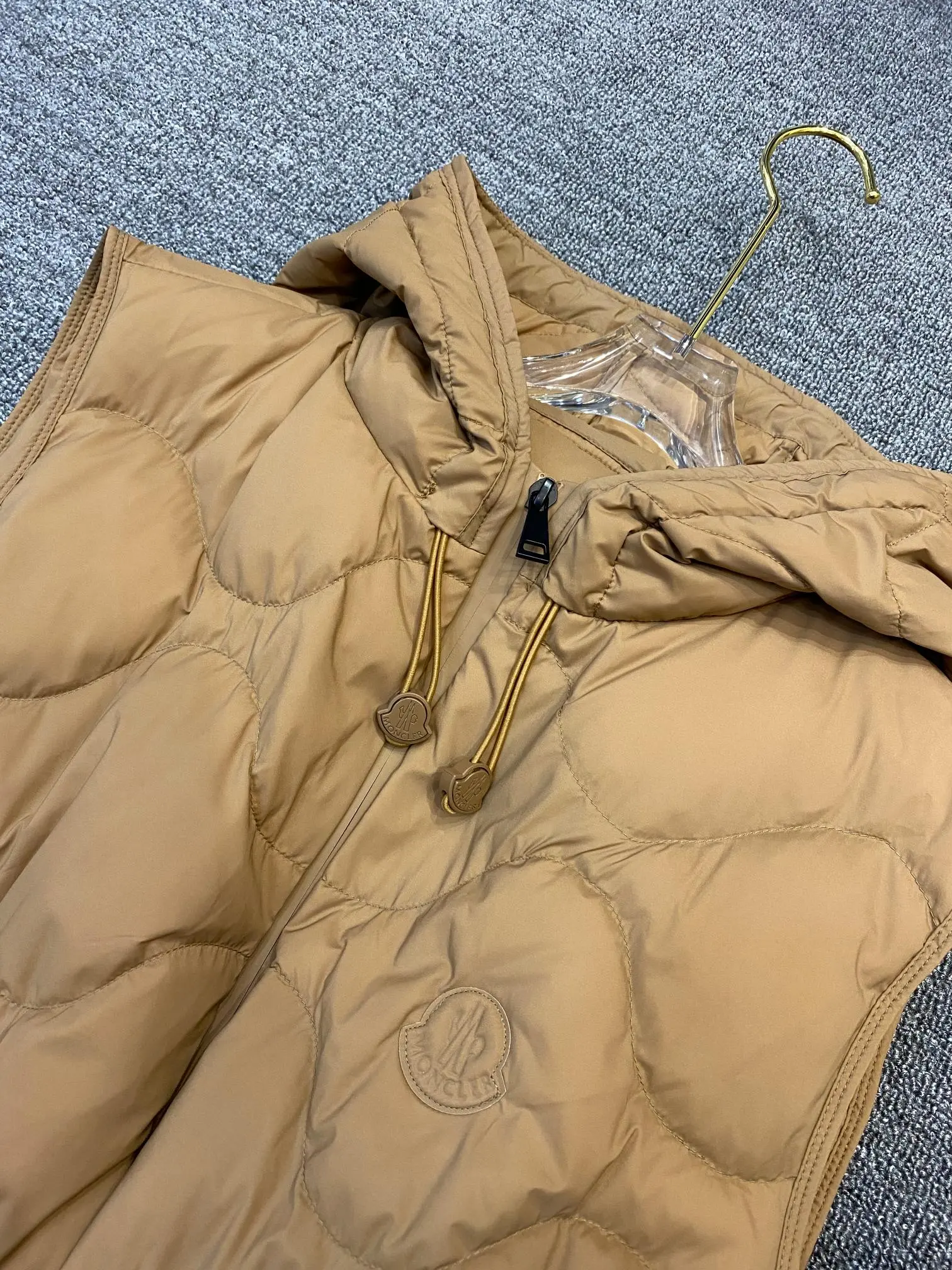 Moncler fashion down jacket TS22927103