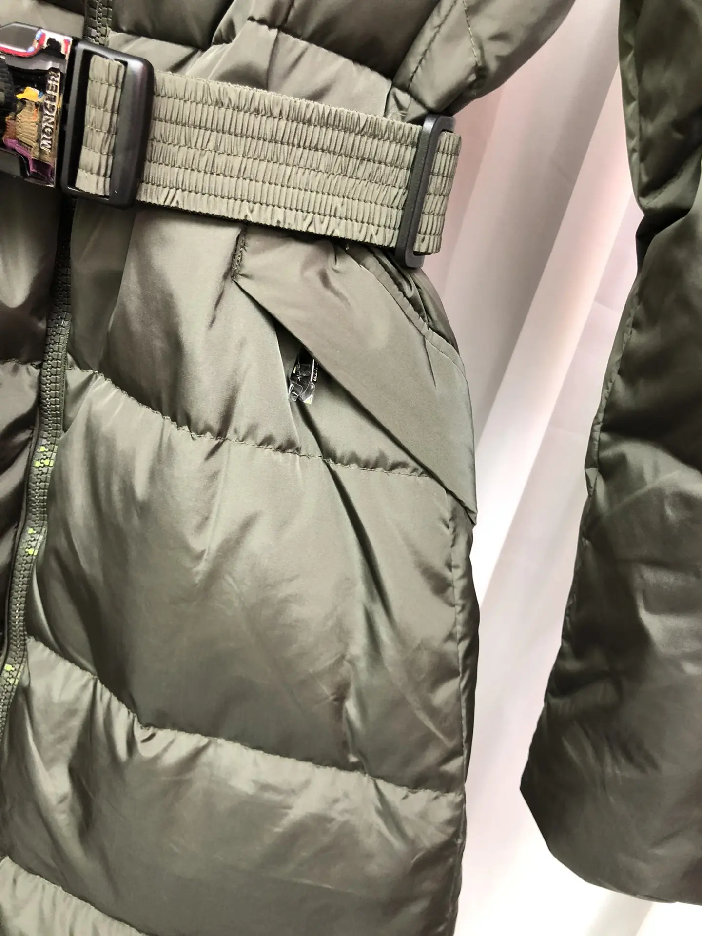 Moncler fashion down jacket TS22927102