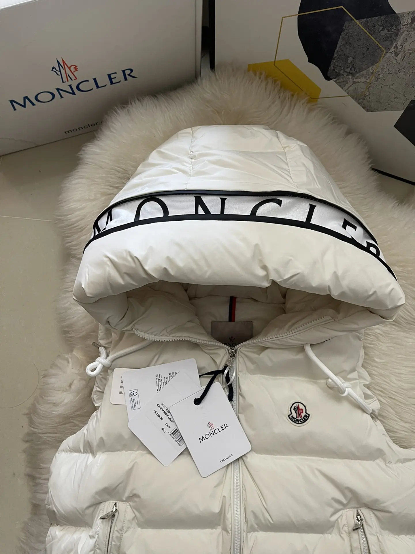 Moncler 2022 new V16 vest down jacket DJ1021058