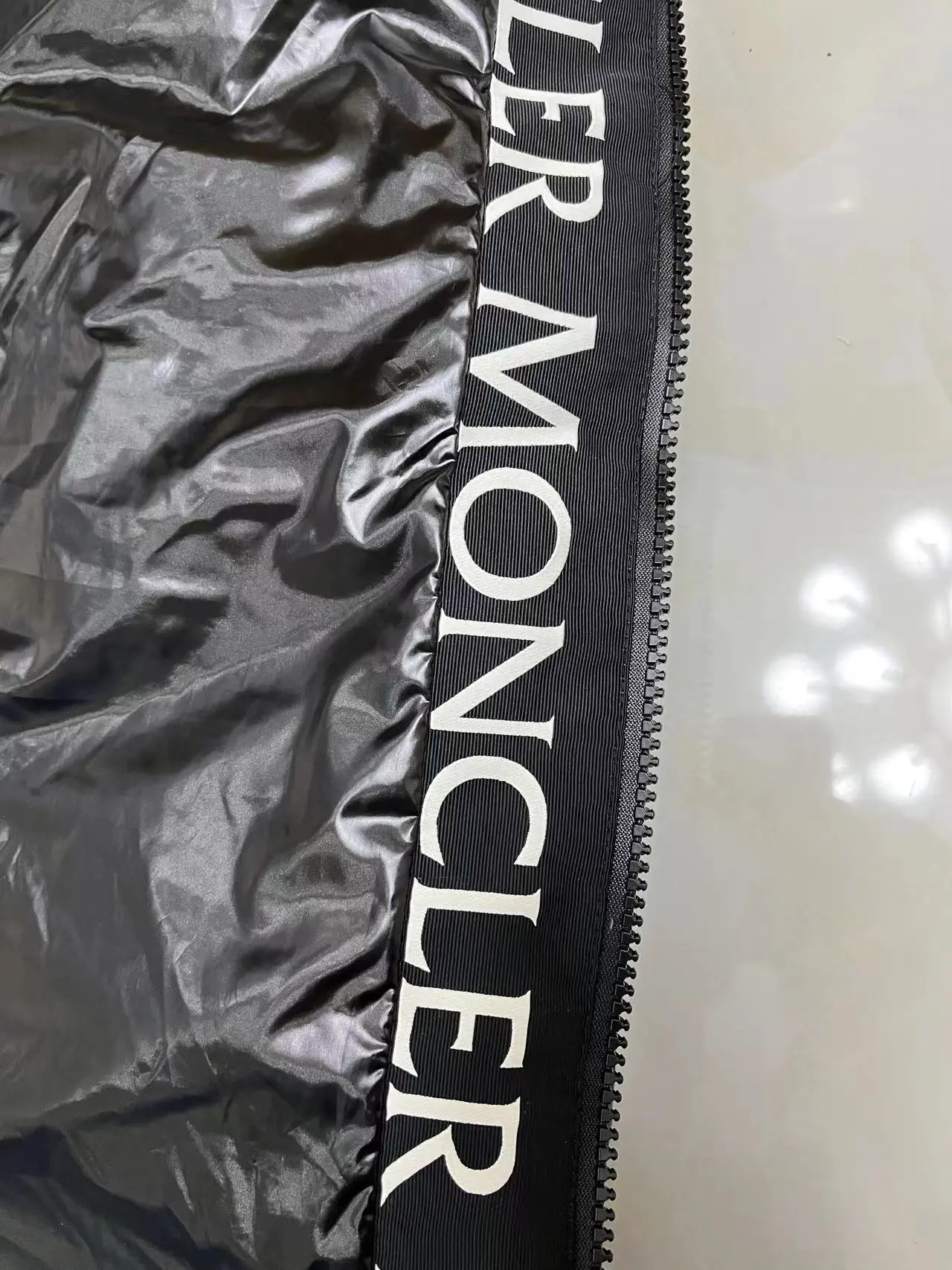 Moncler 2022 new down jacket DJ1021073