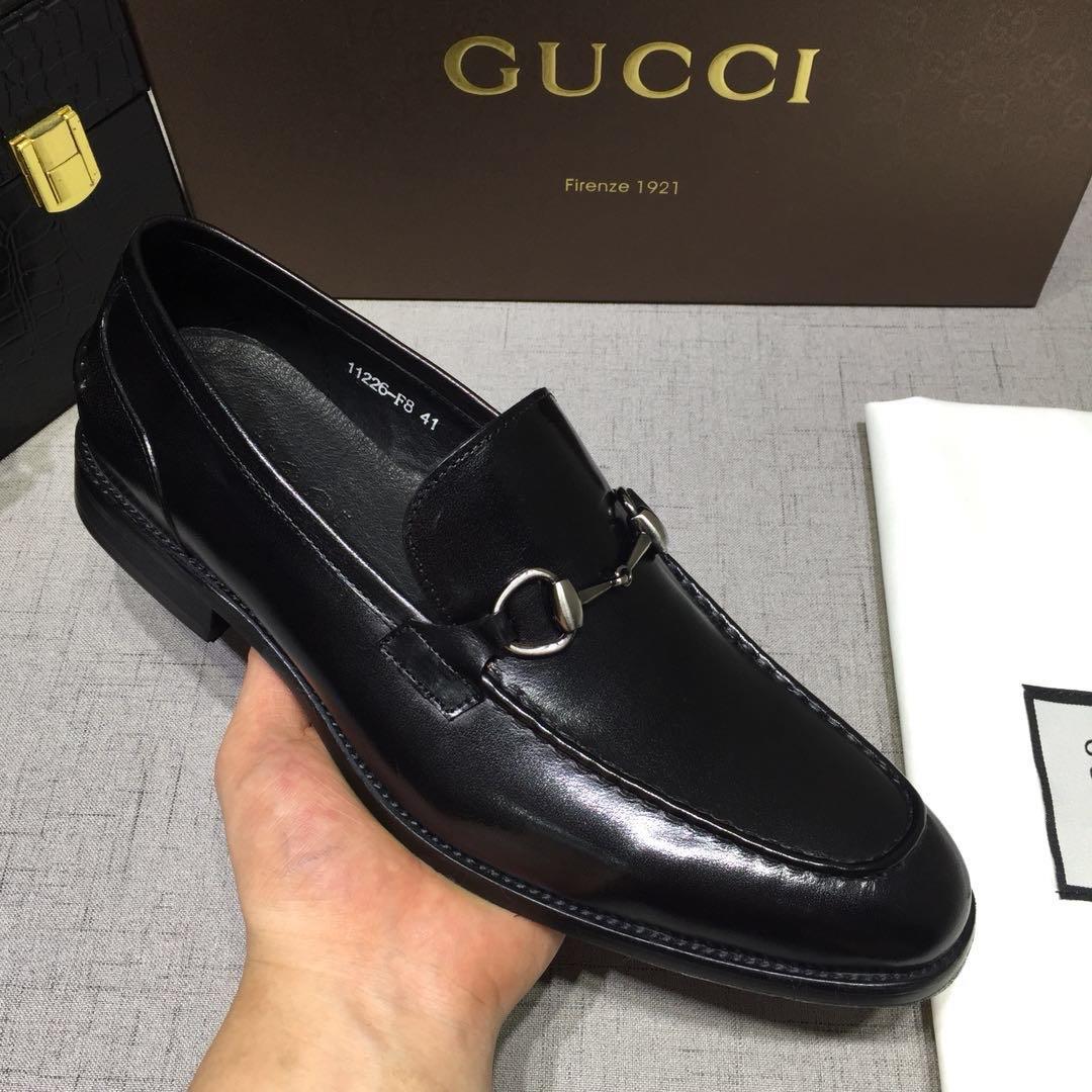 Gucci Black Bright leather Perfect Quality Loafers With Silver Buckle MS07616