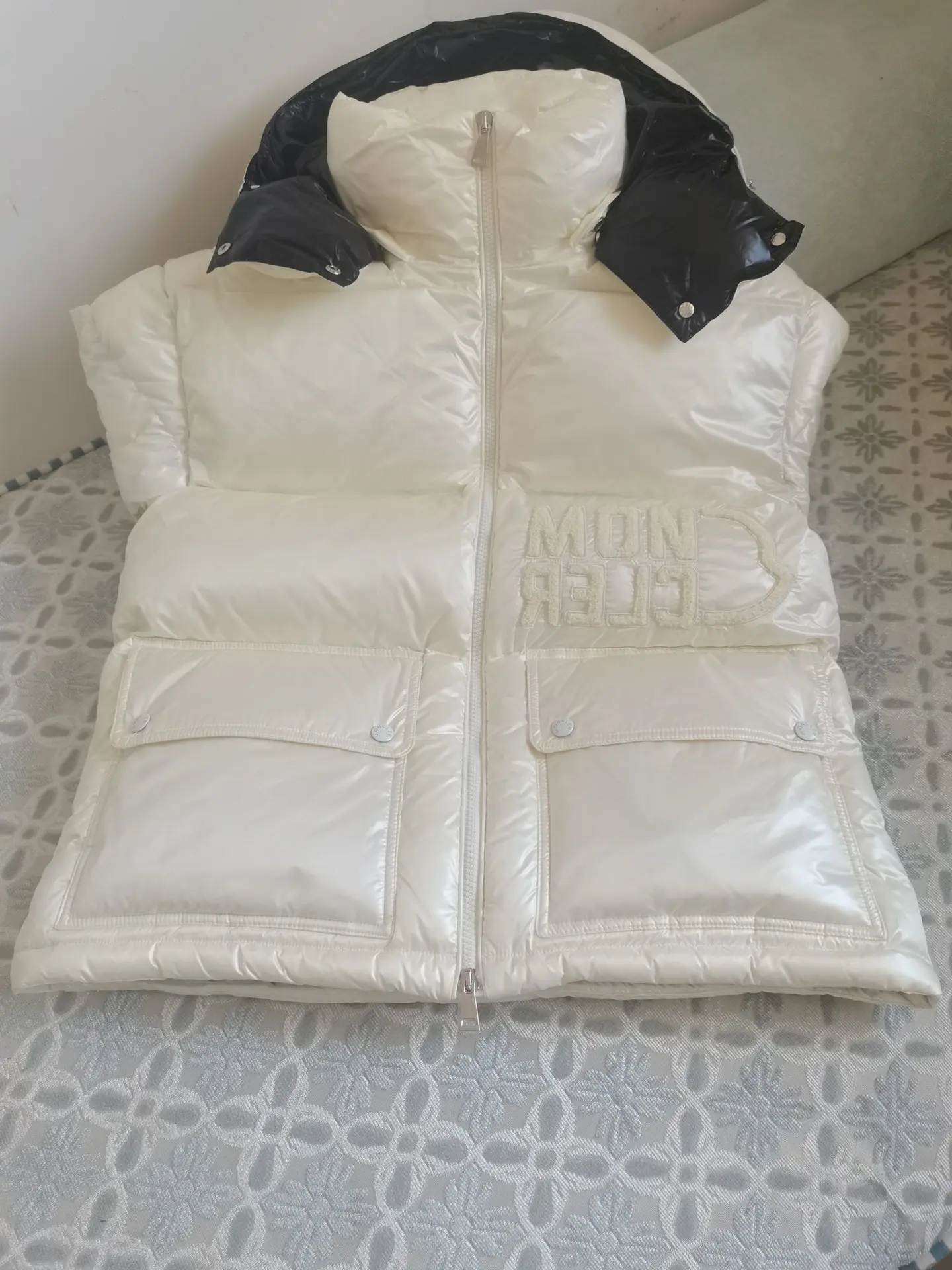 Moncler 2022 new down jacket