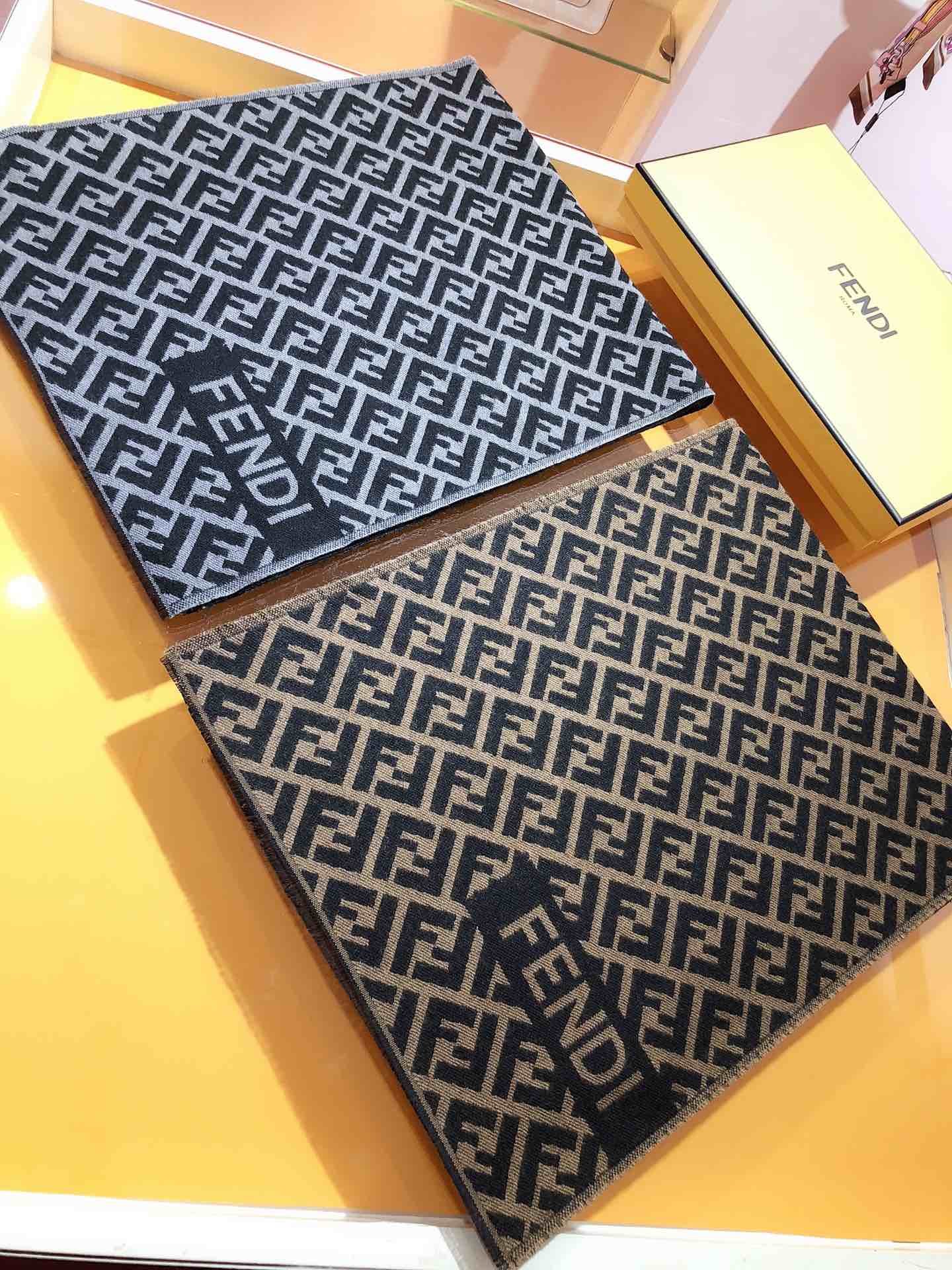 Fendi Luxury Scarf ASS080031