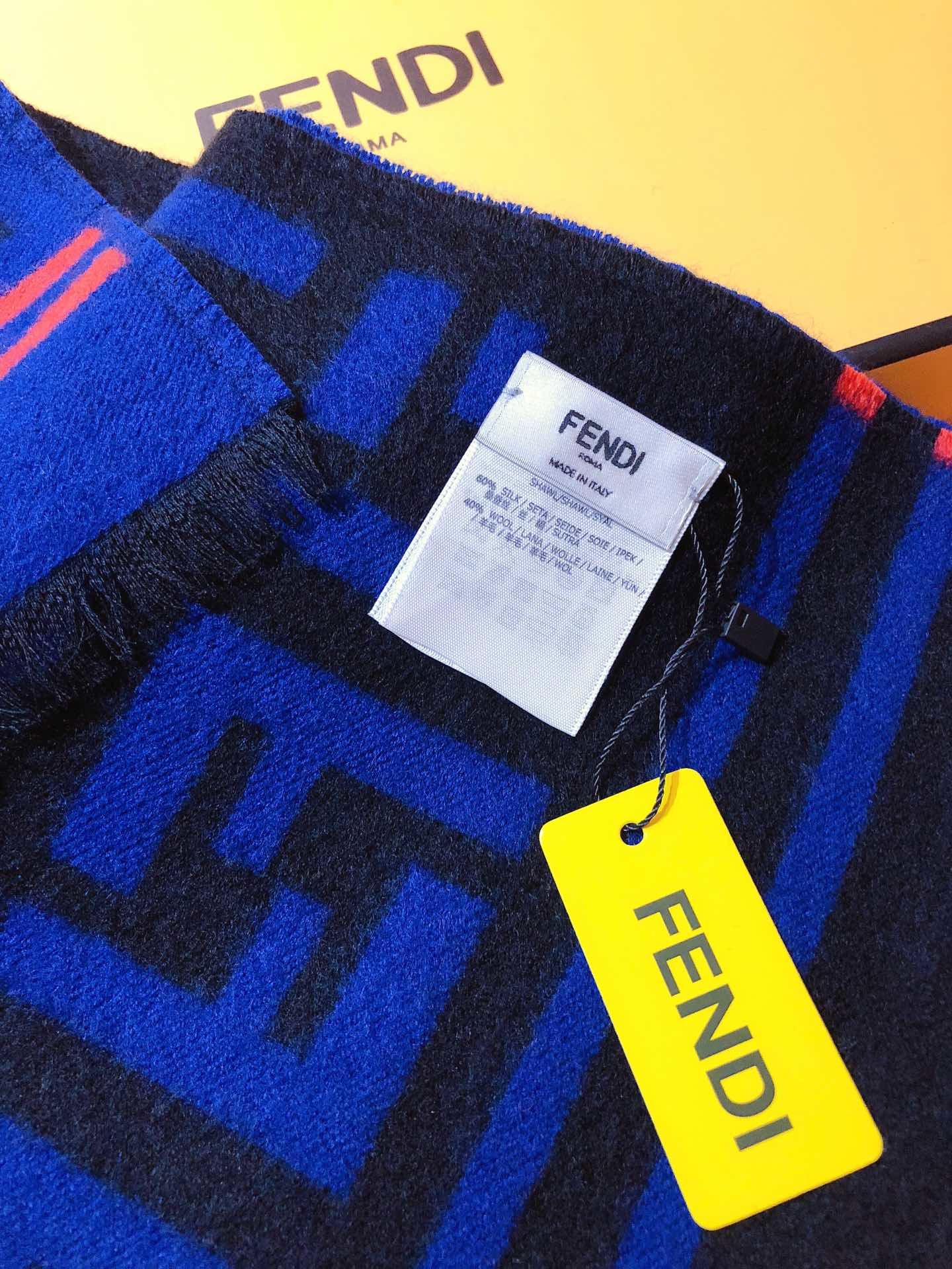 Fendi Luxury Scarf ASS080028