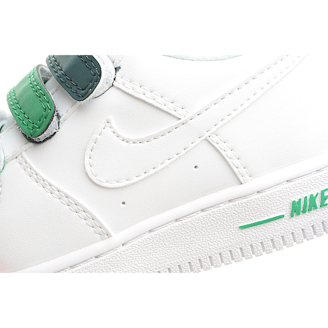 NIKE Air Force 1 children sneakers