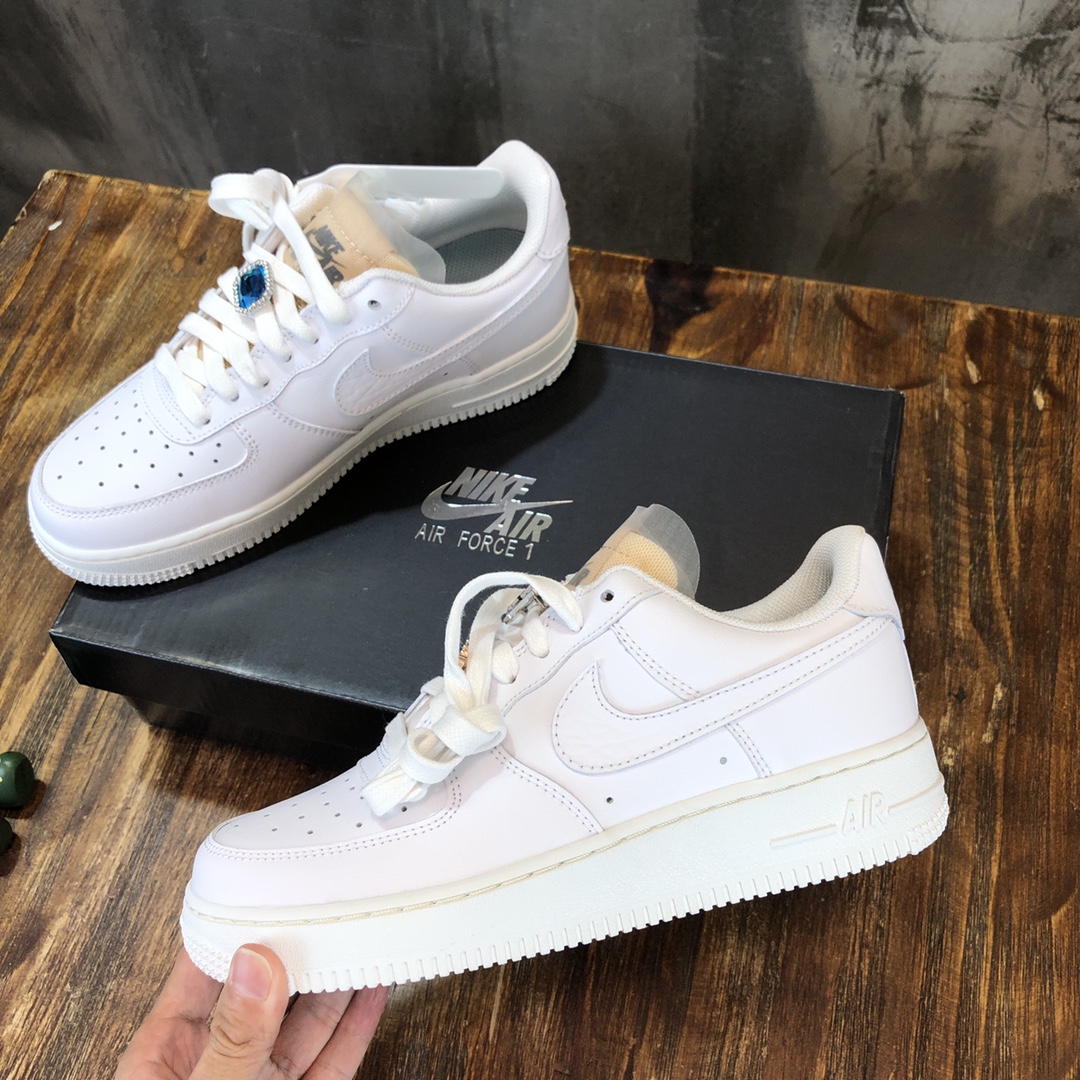 NIKE Air Force 1 07 sneaker