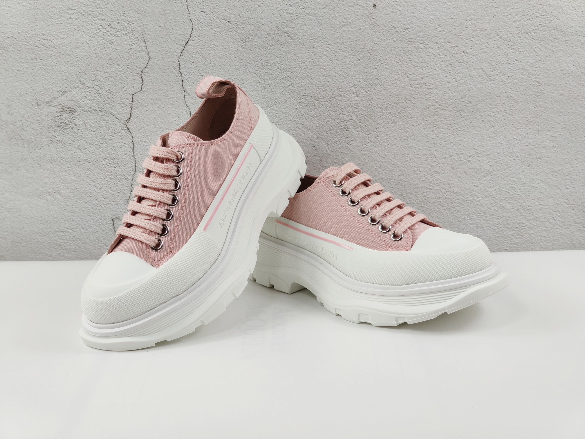 MCQ Sneaker Tread Slick in Pink 