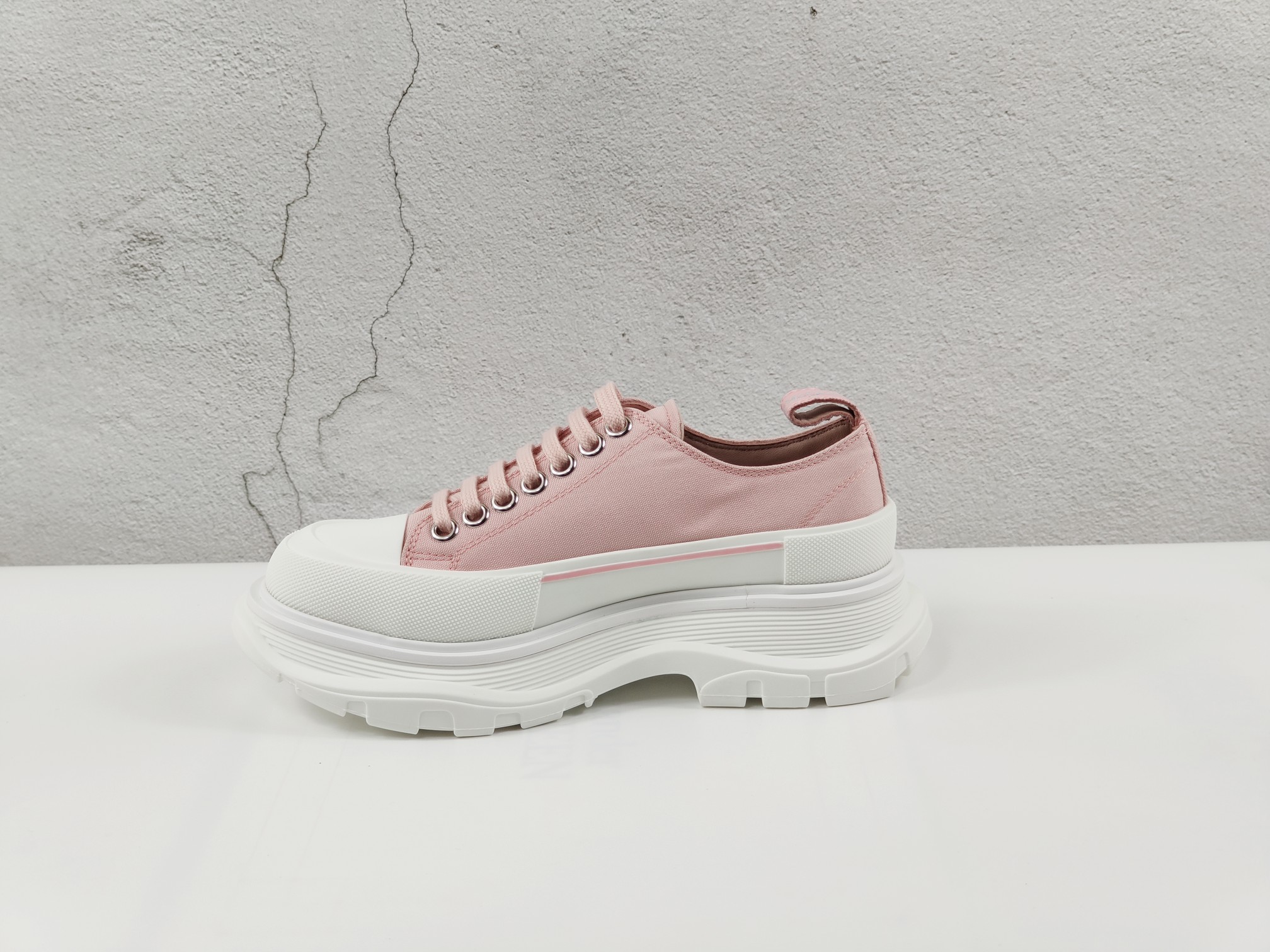 MCQ Sneaker Tread Slick in Pink 