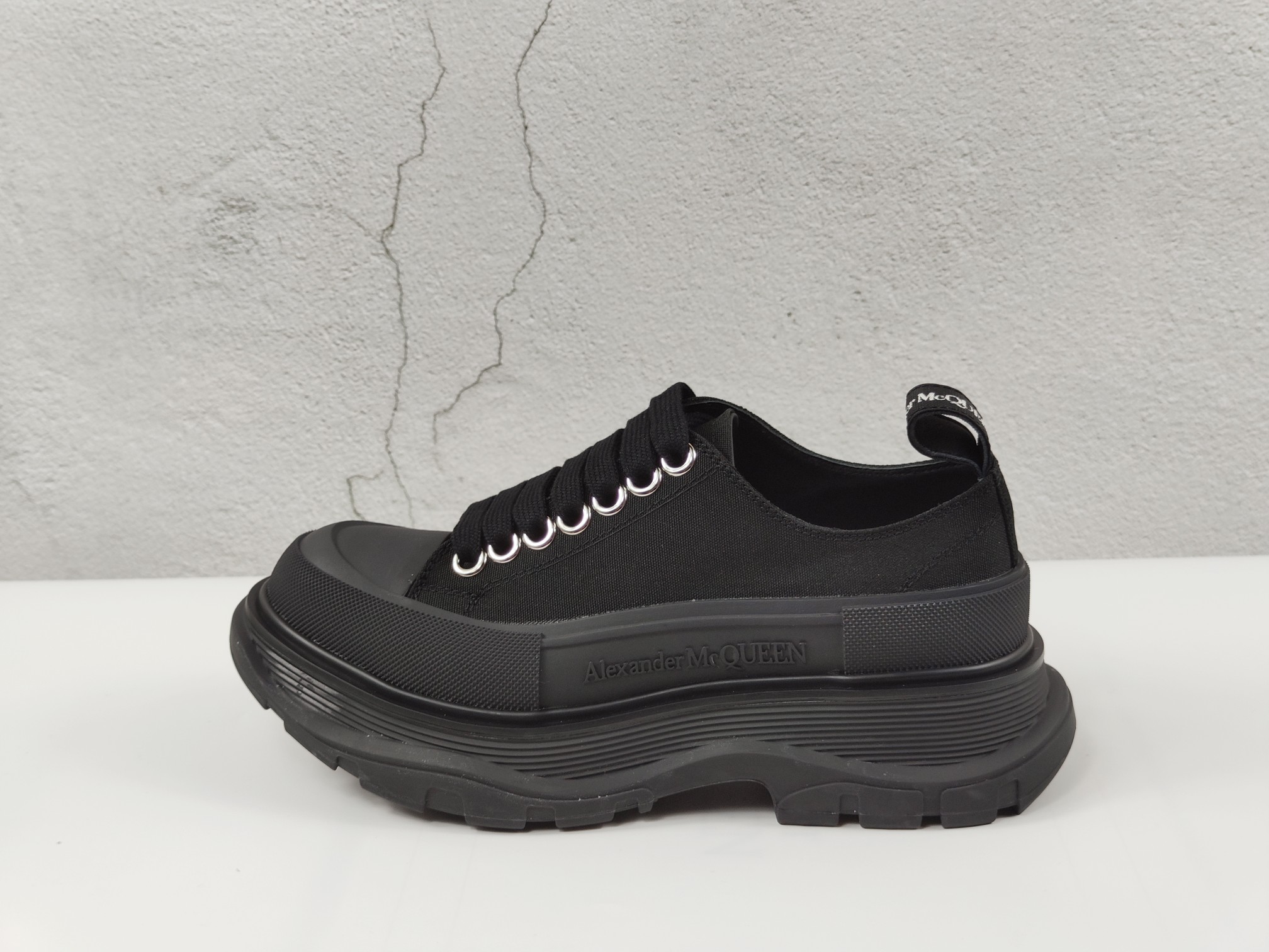 MCQ Sneaker Tread Slick in Black