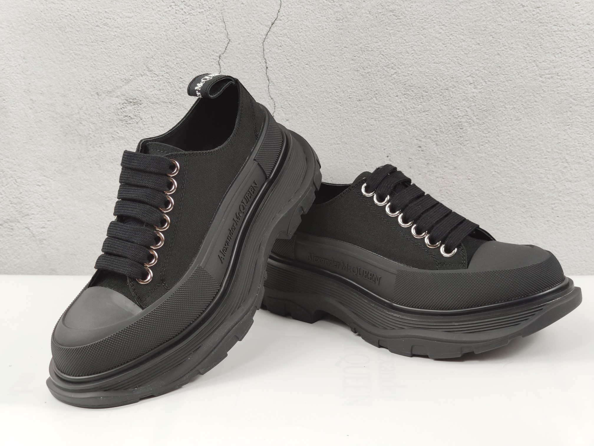 MCQ Sneaker Tread Slick in Black