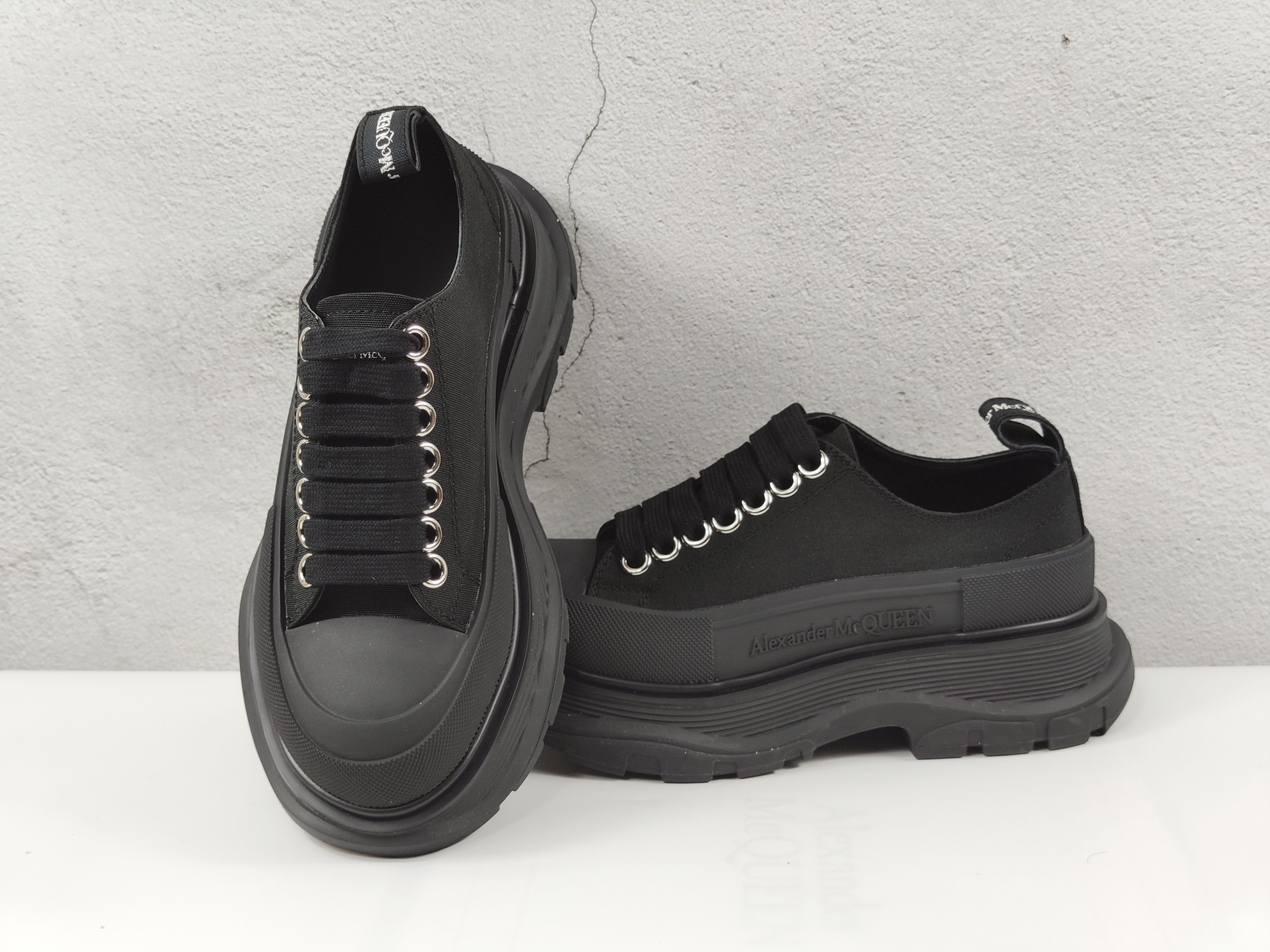 MCQ Sneaker Tread Slick in Black