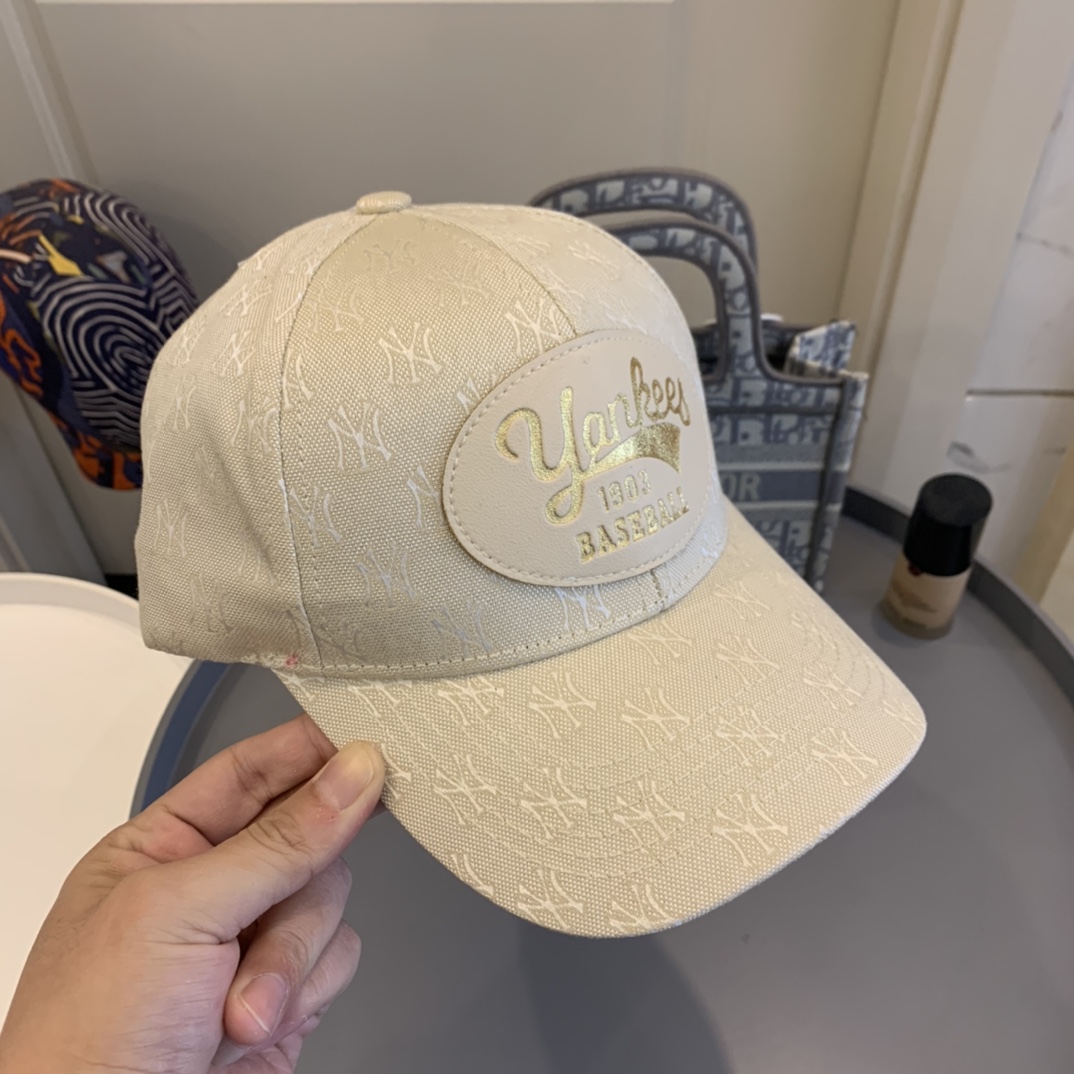 NY Hat in White