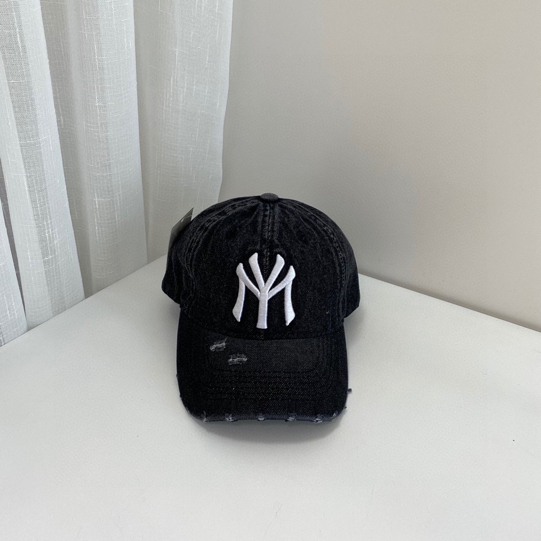 NY Hat in Black