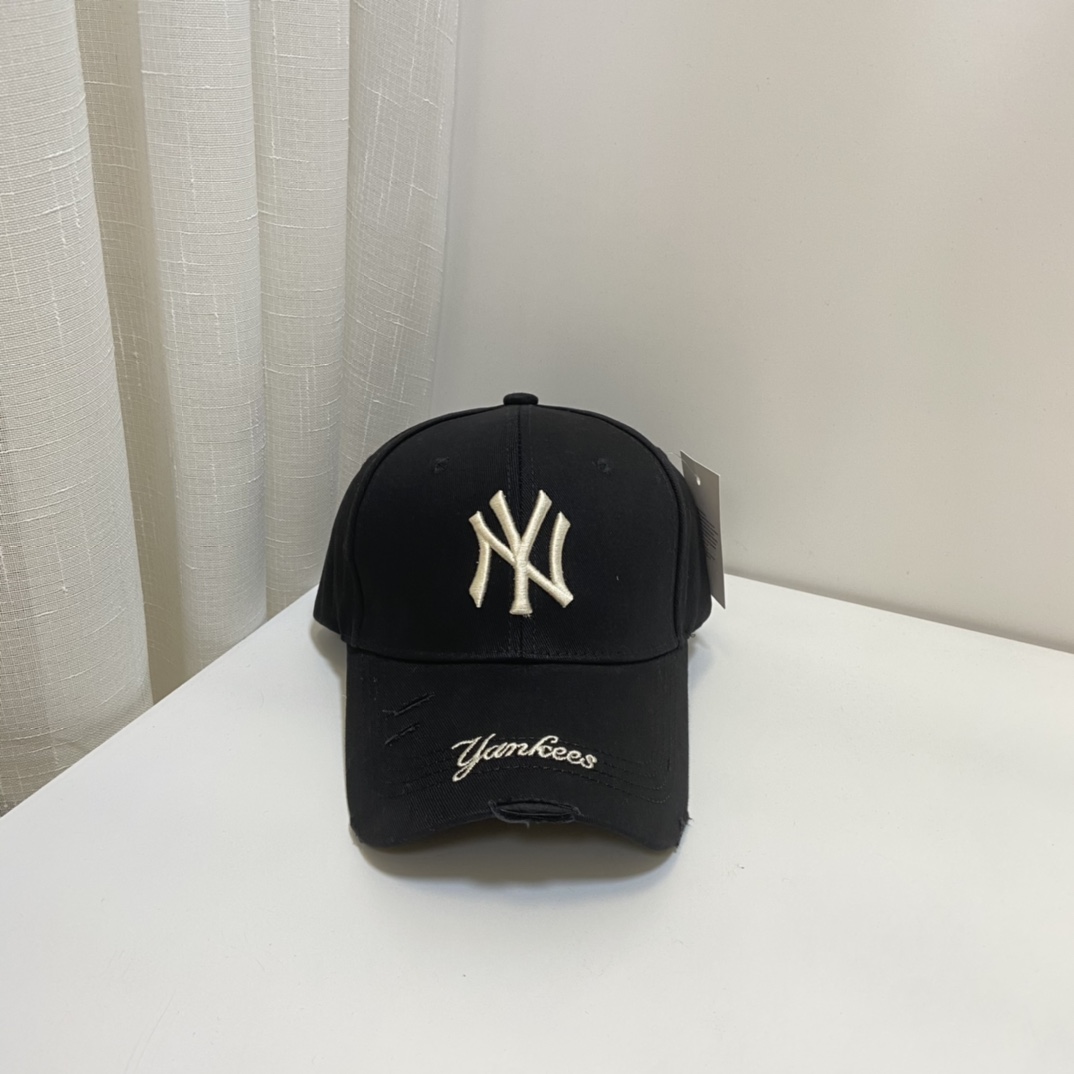 NY Hat in Black