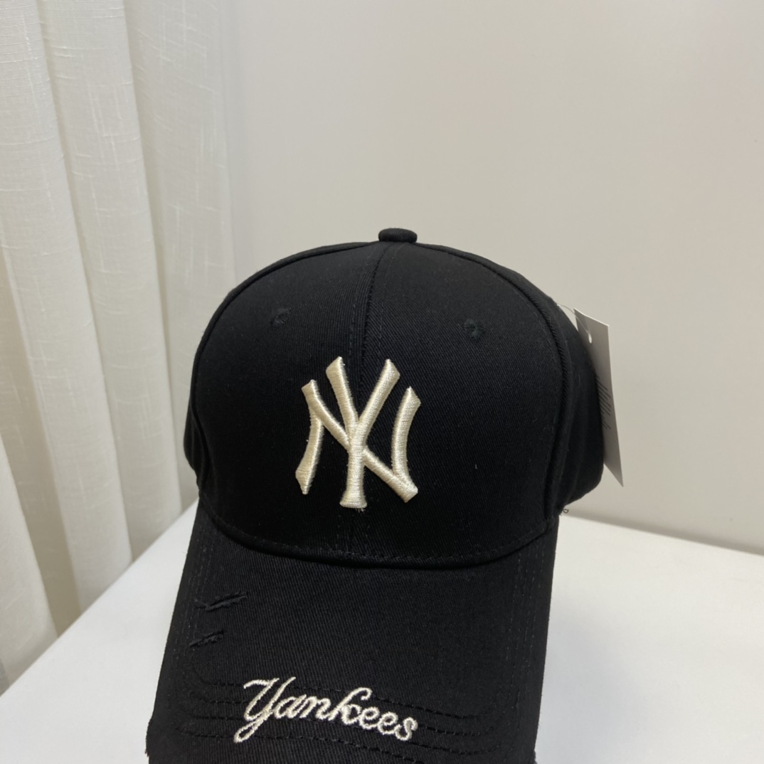 NY Hat in Black