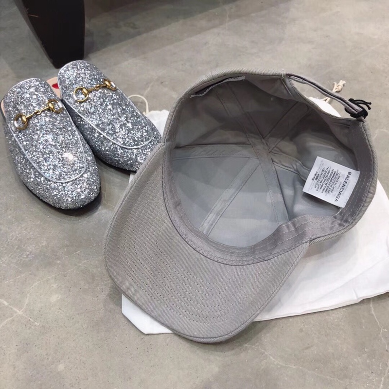 High Quality Balenciaga grey Hats  DU_Bcap004