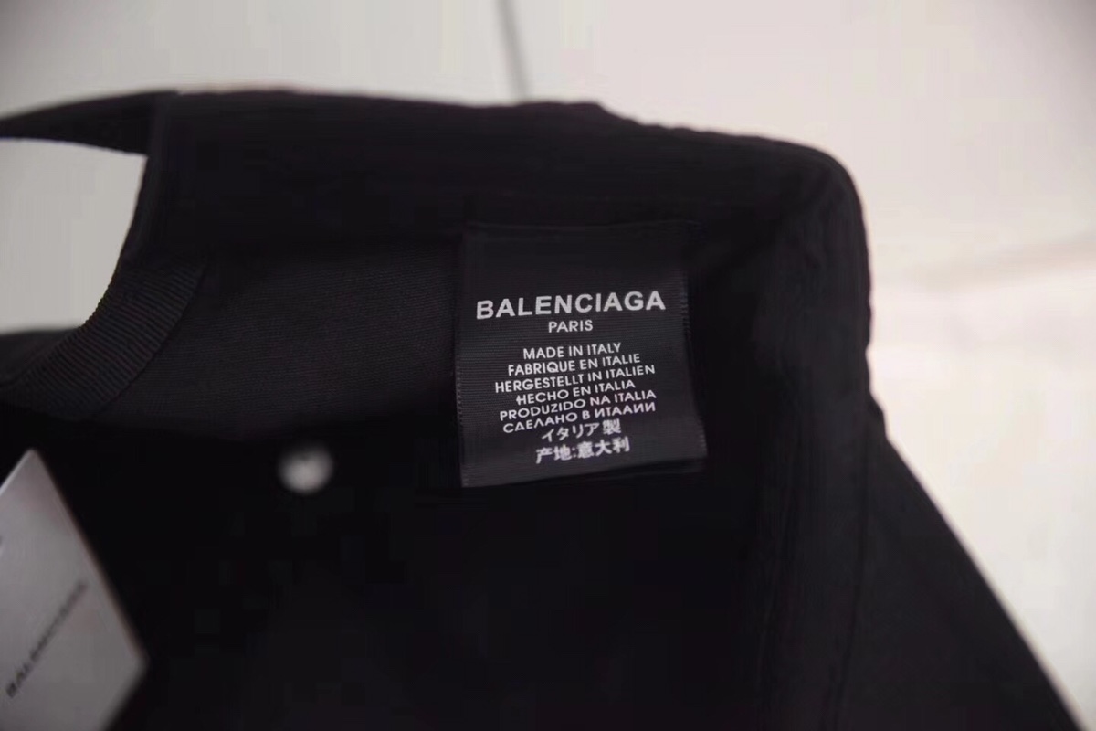 High Quality Balenciaga Black classic hats DU_Bcap003