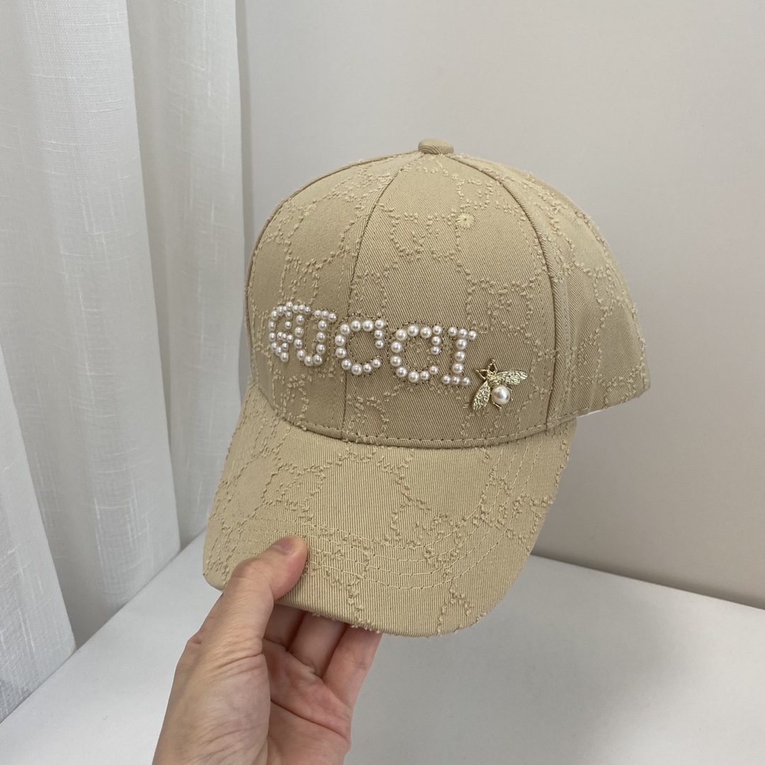 Gucci Hat in White