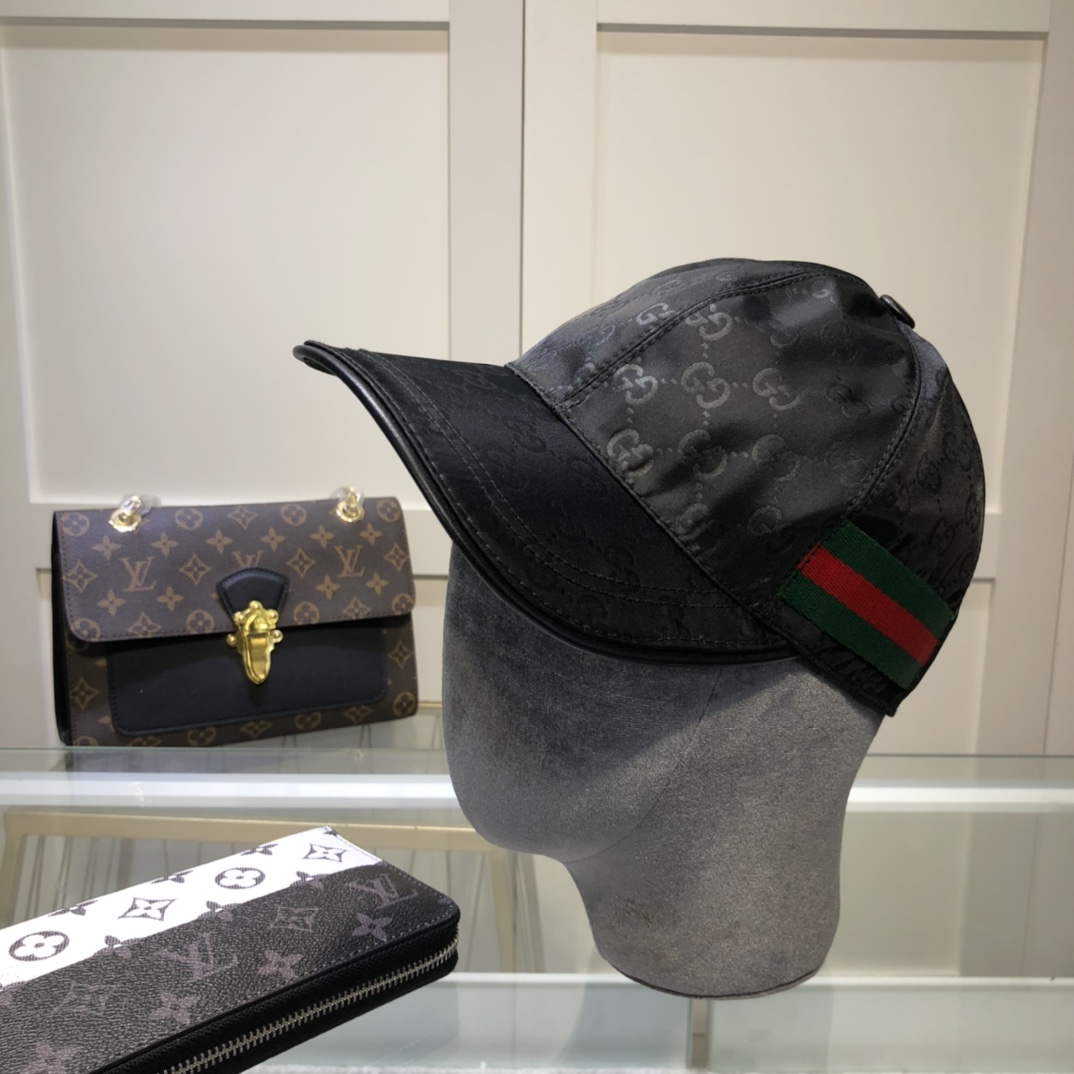 Gucci Hat in Black