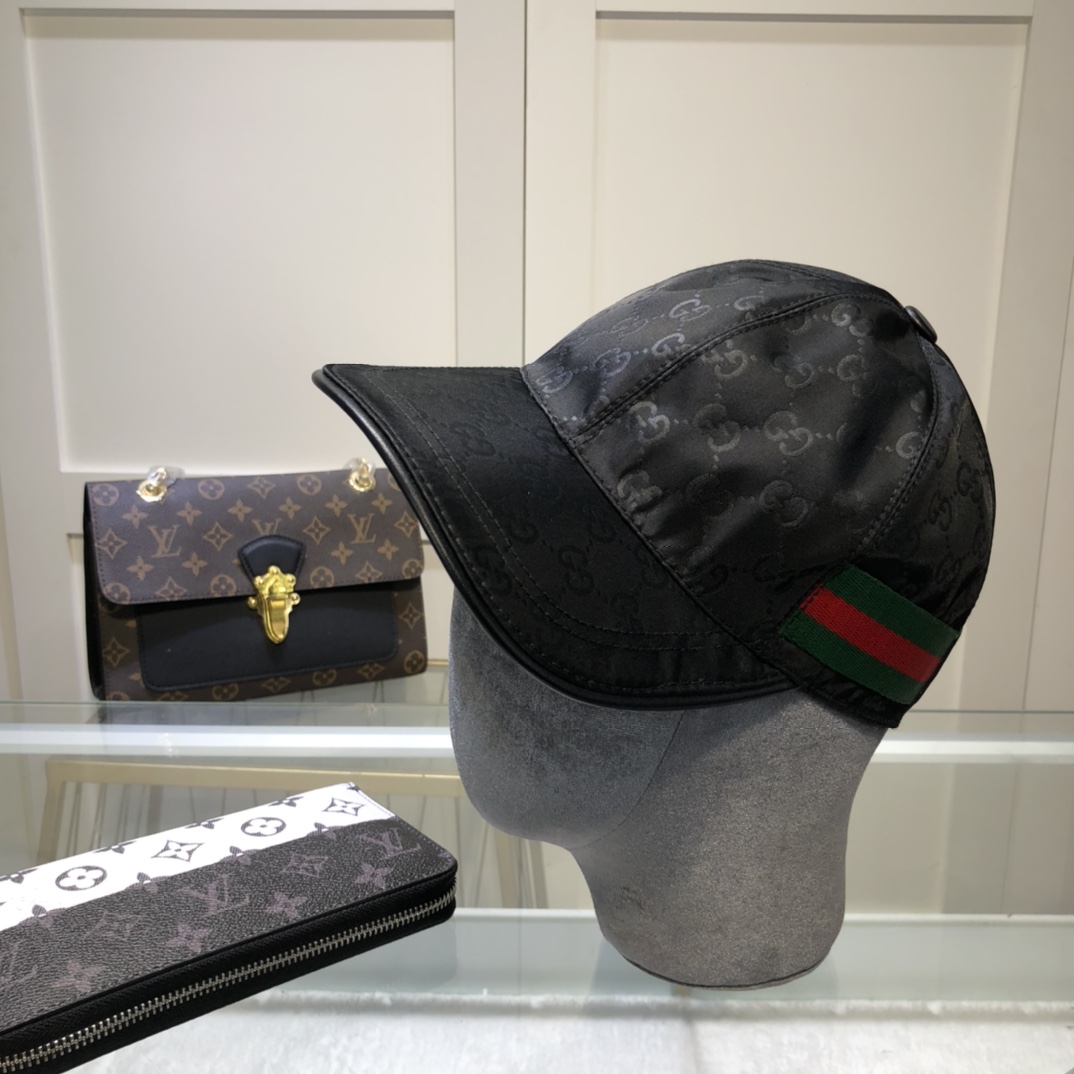 Gucci Hat in Black