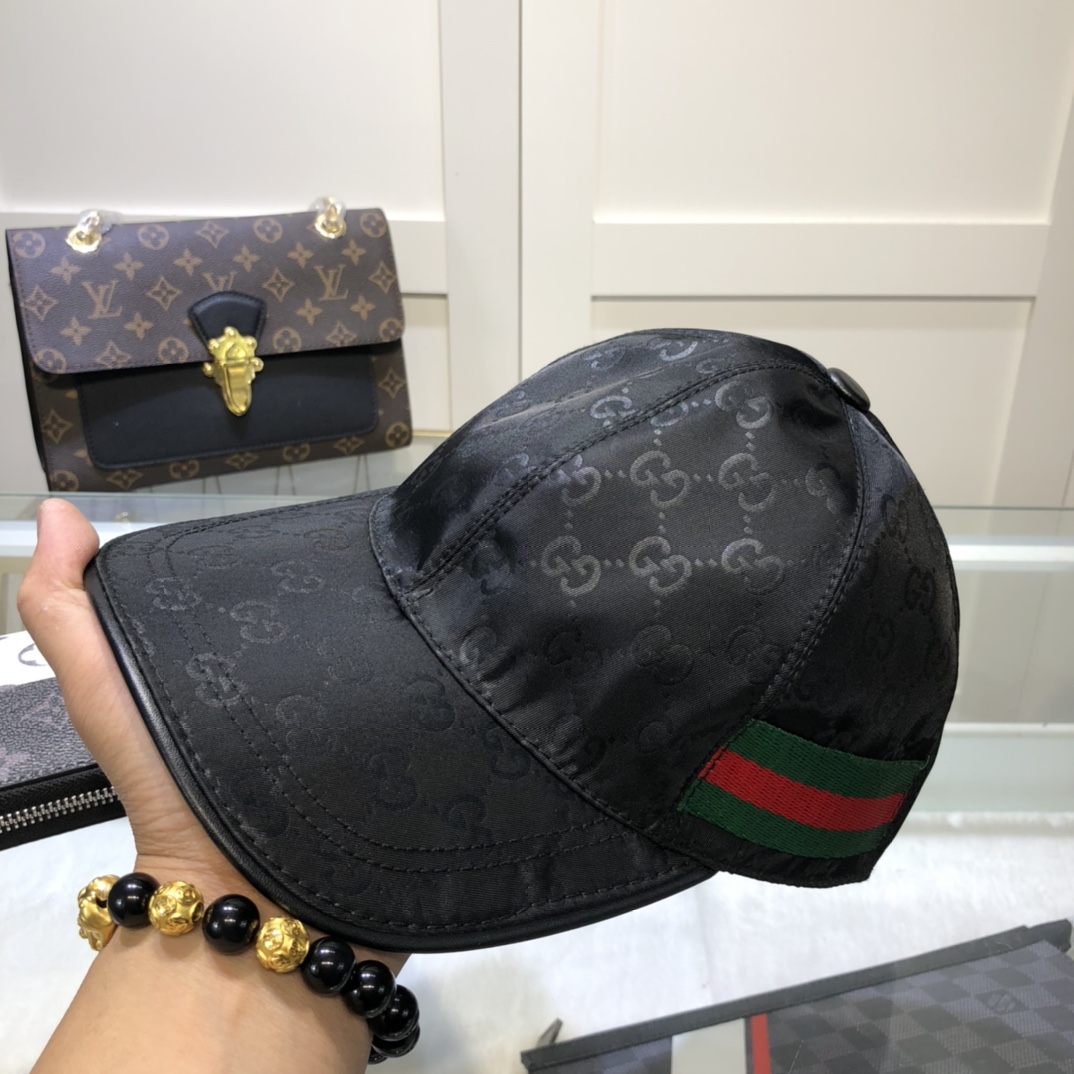 Gucci Hat in Black