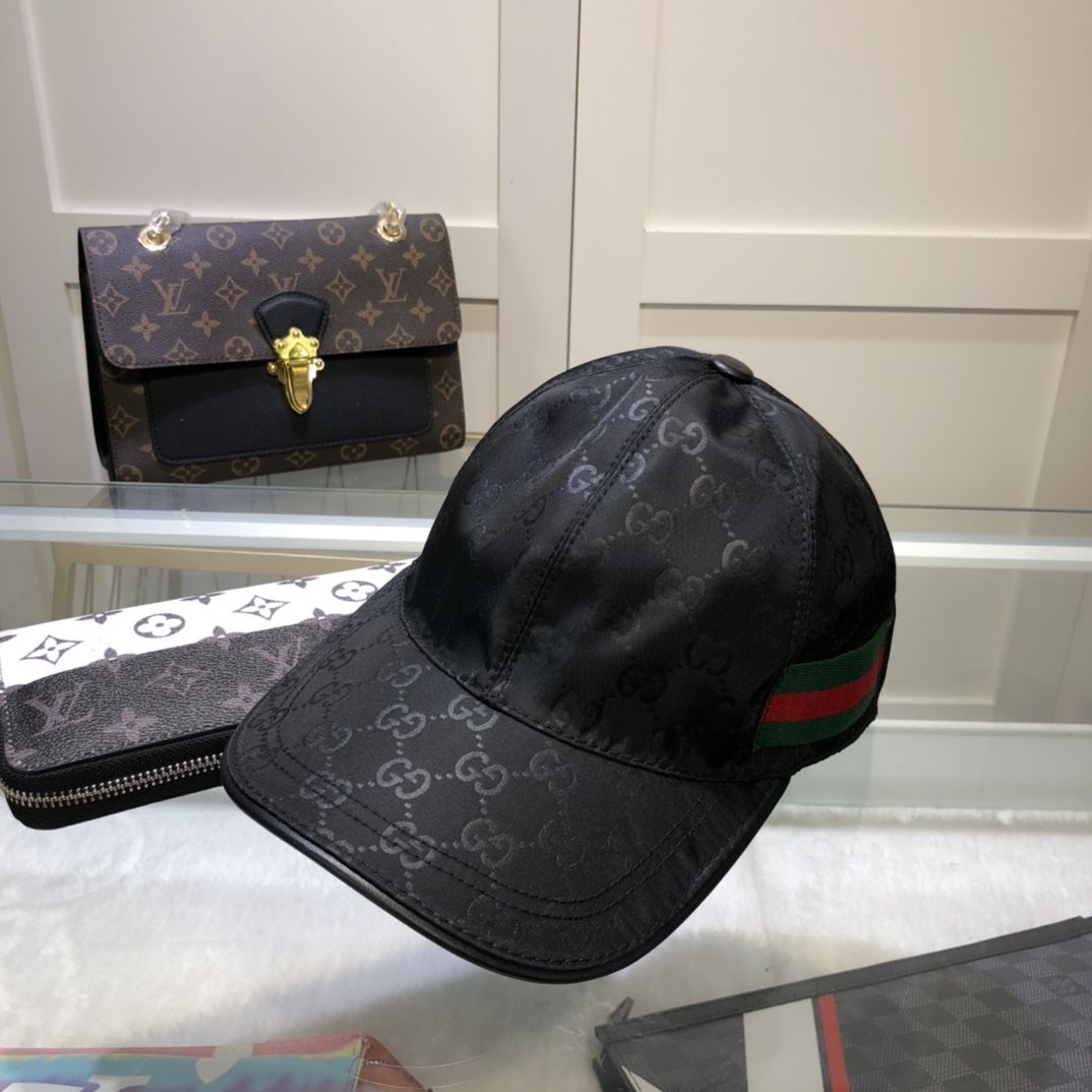 Gucci Hat in Black