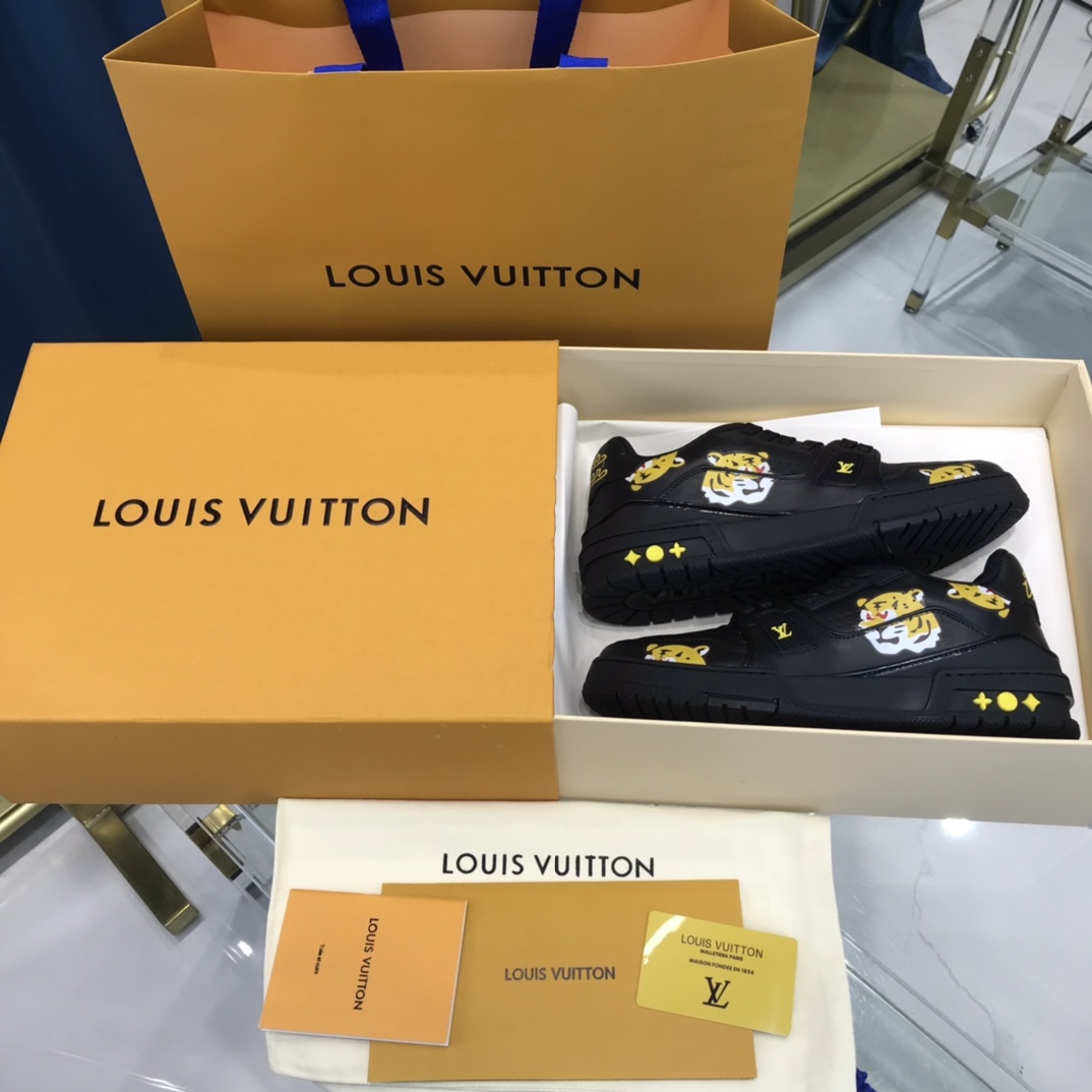LV Trainer Sneaker 2034 New Arrival Top Quality 
