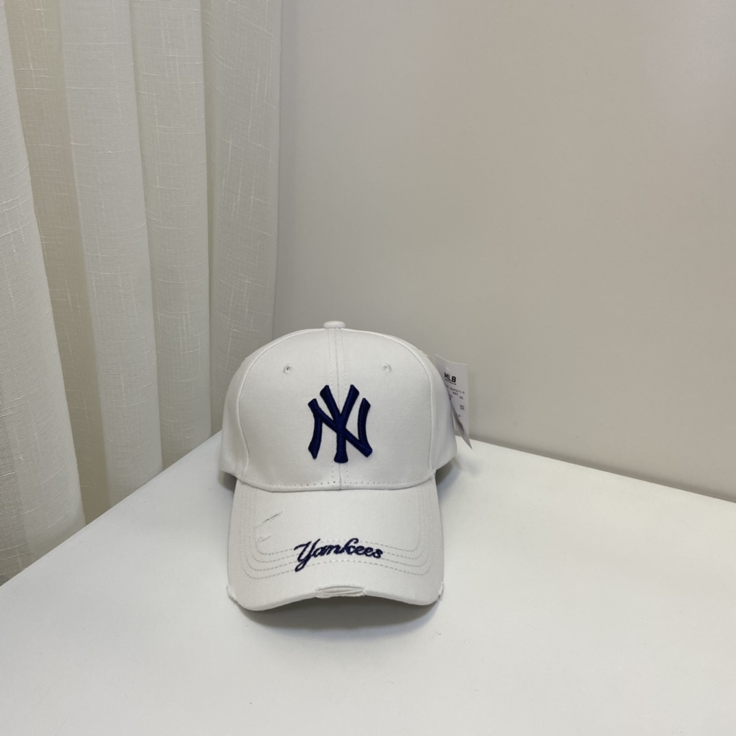 NY Hat in White