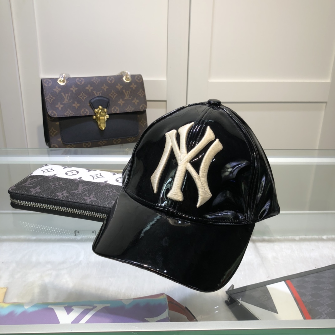 NY Hat in Black