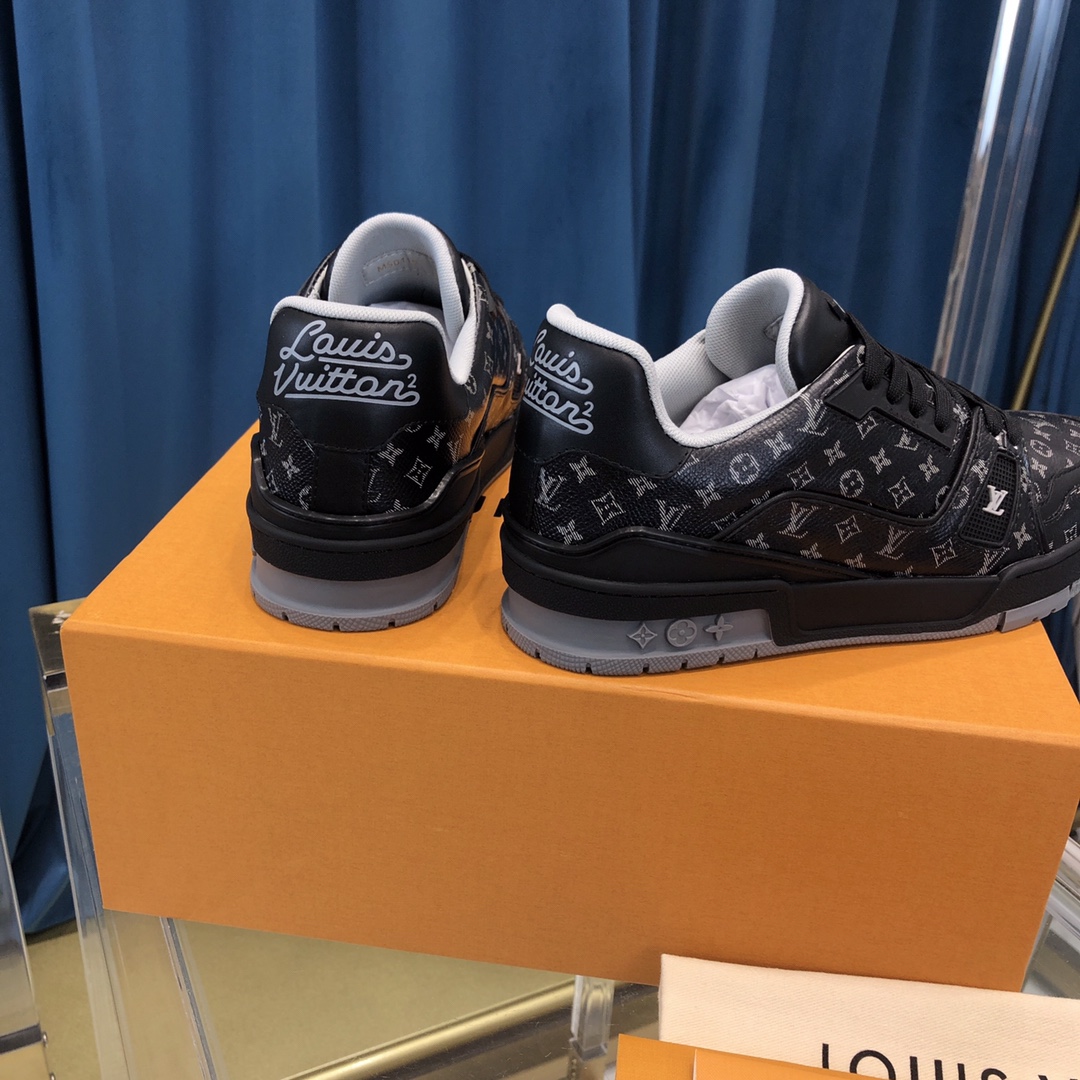 LV Trainer Sneaker 2023 New Arrival Top Quality 