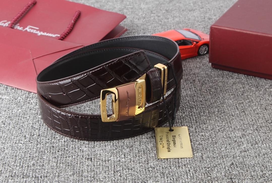 Salvatore Ferragamo Black leather Gold buckle belt ASS02272