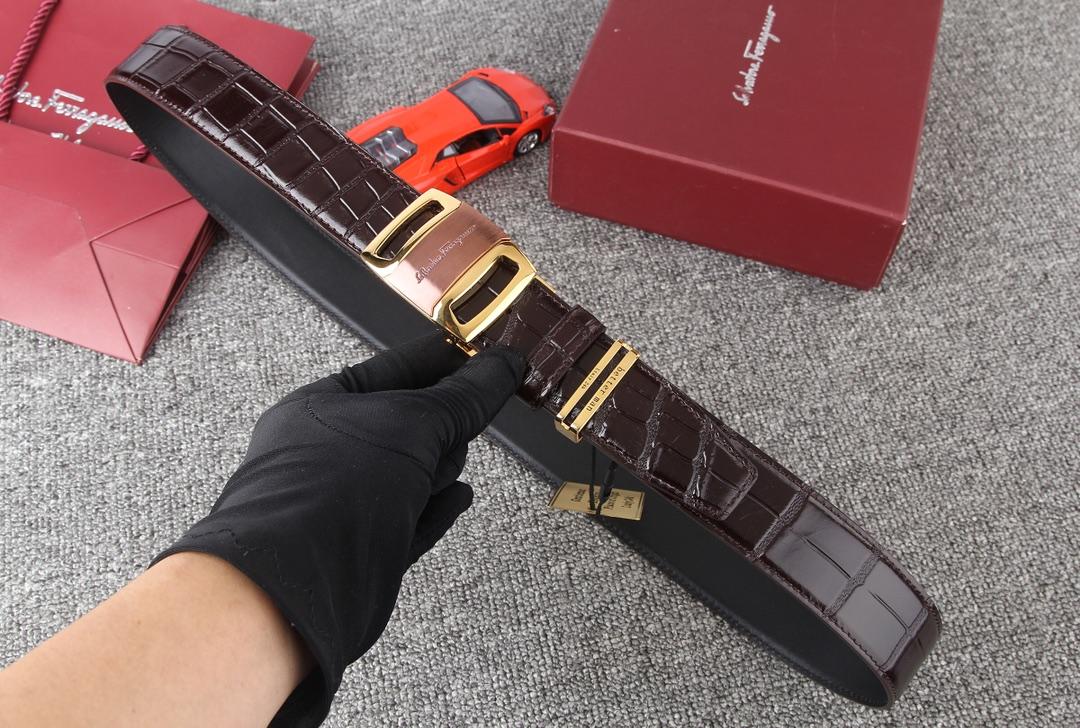 Salvatore Ferragamo Black leather Gold buckle belt ASS02272