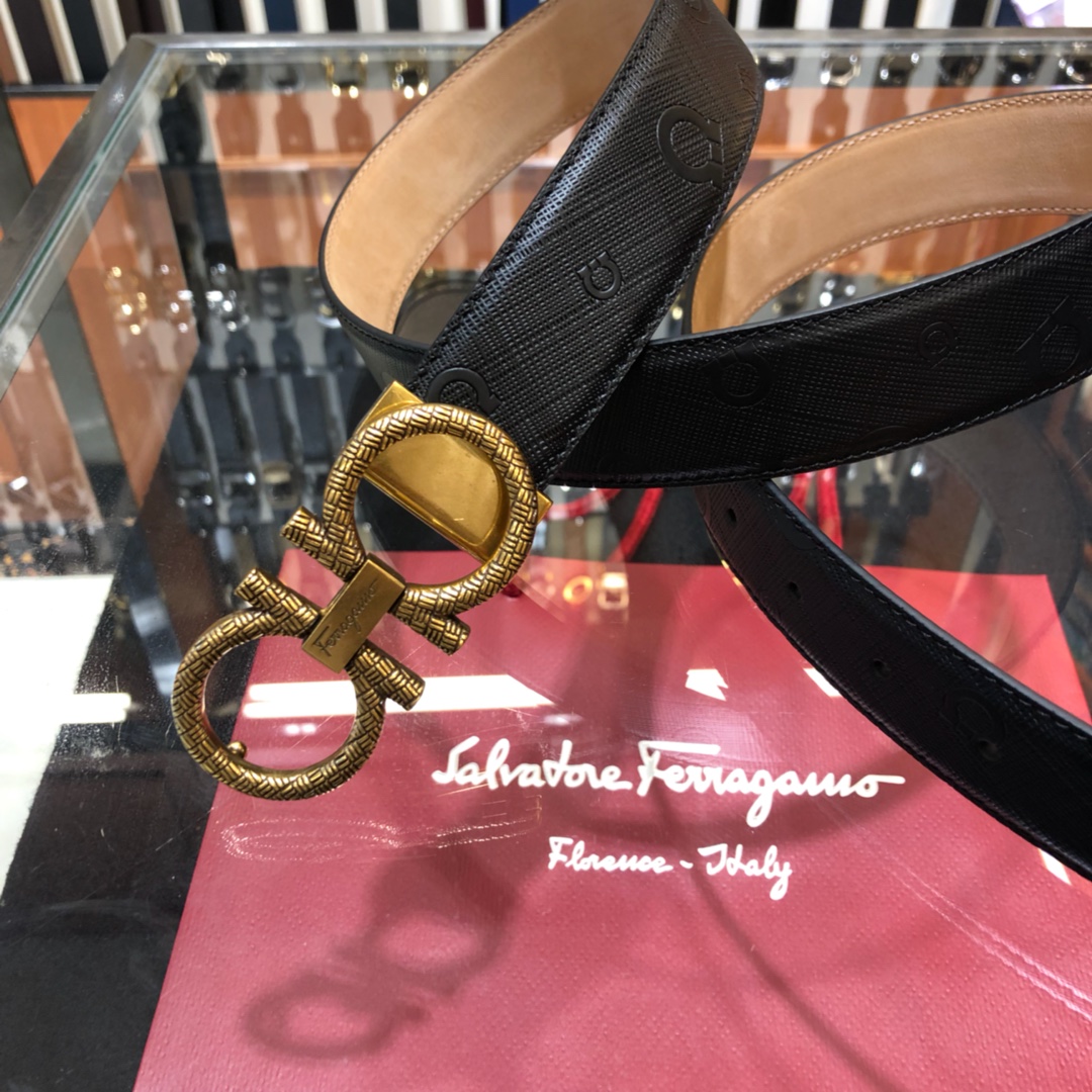 Salvatore Ferragamo Belt in Black