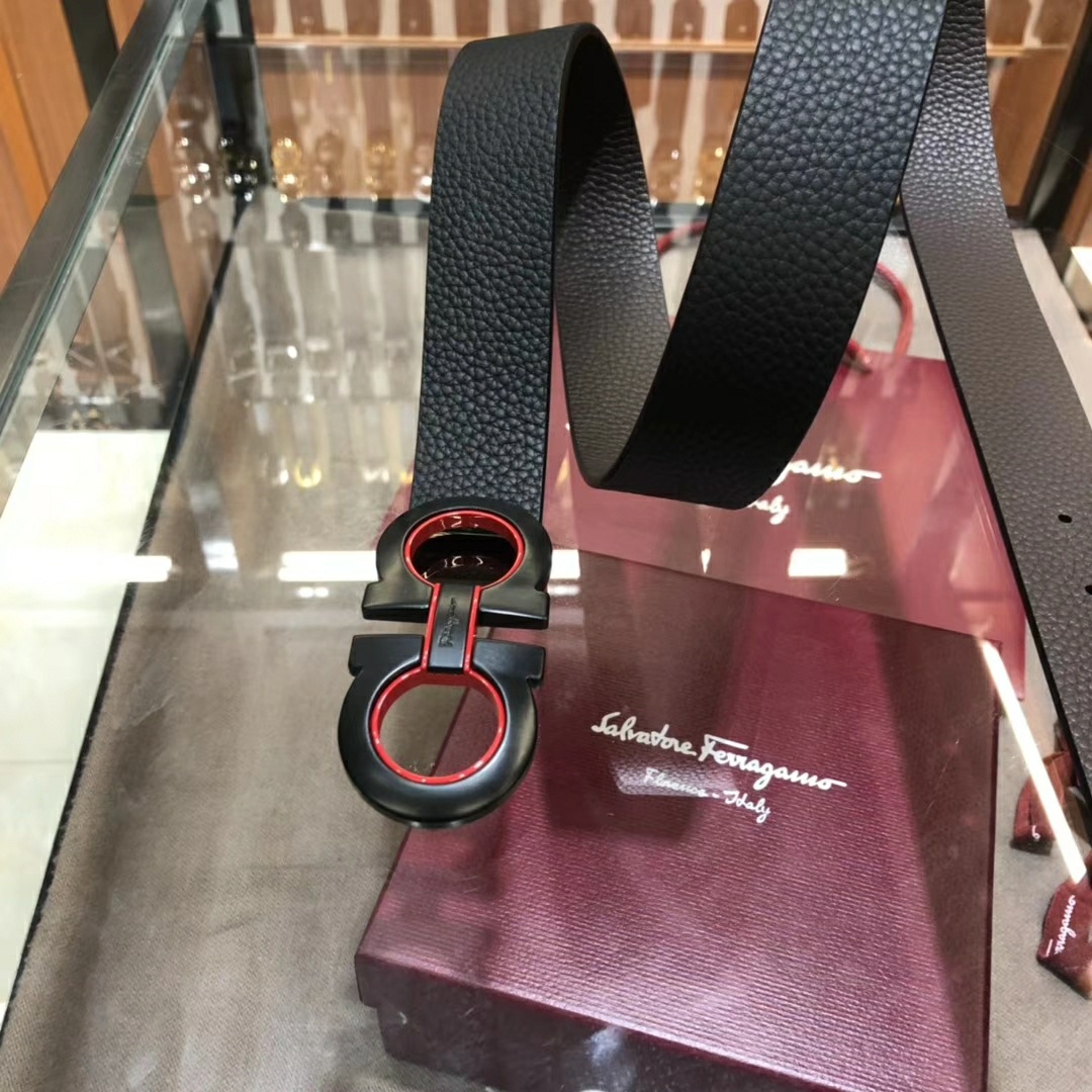 Salvatore Ferragamo Belt in Black