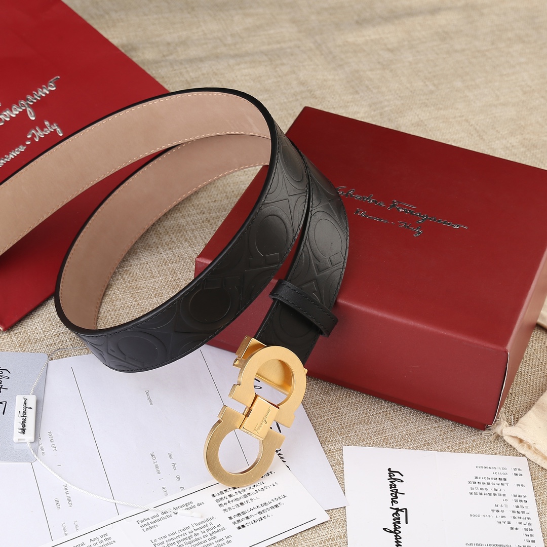 Salvatore Ferragamo Belt in Black