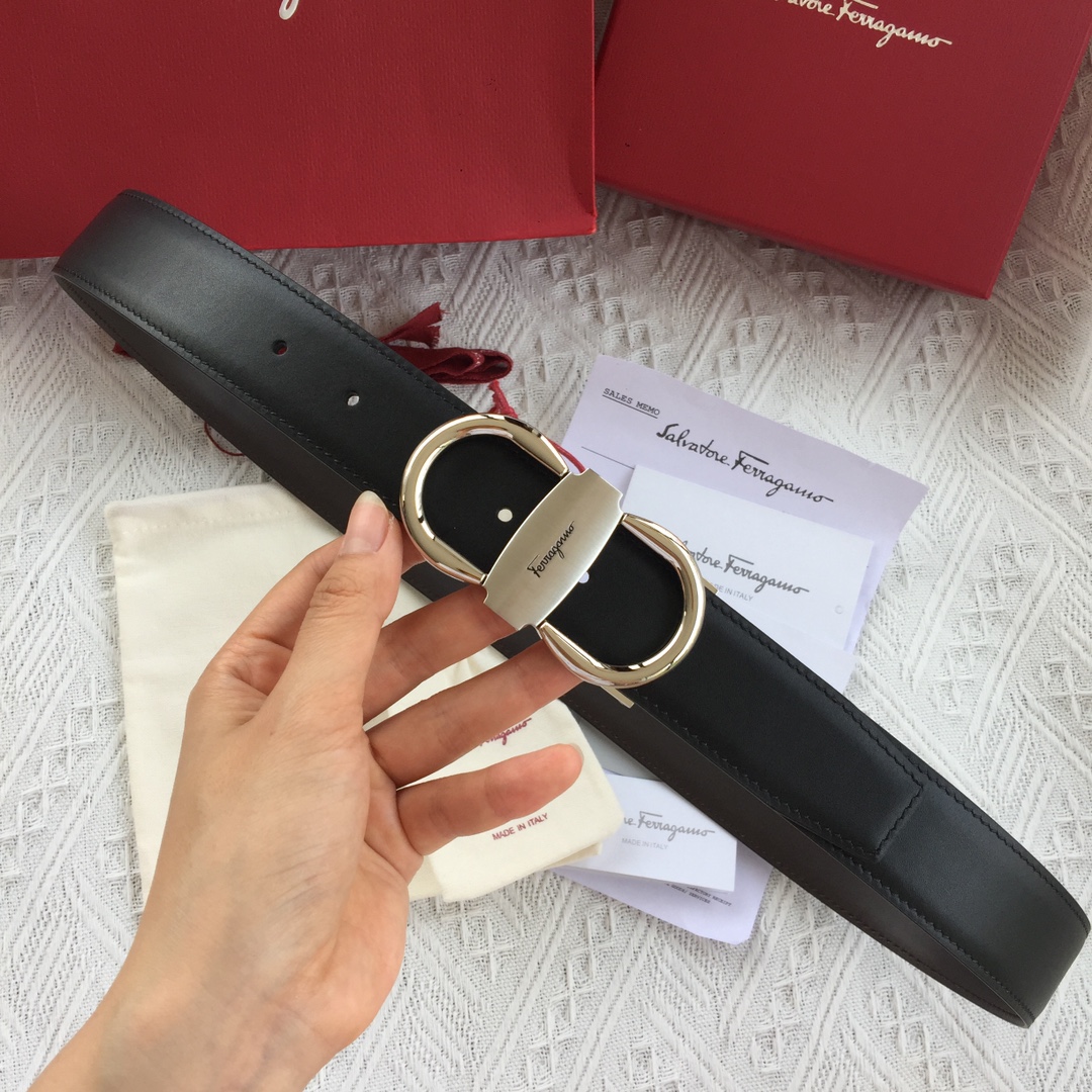 Salvatore Ferragamo Belt in Black