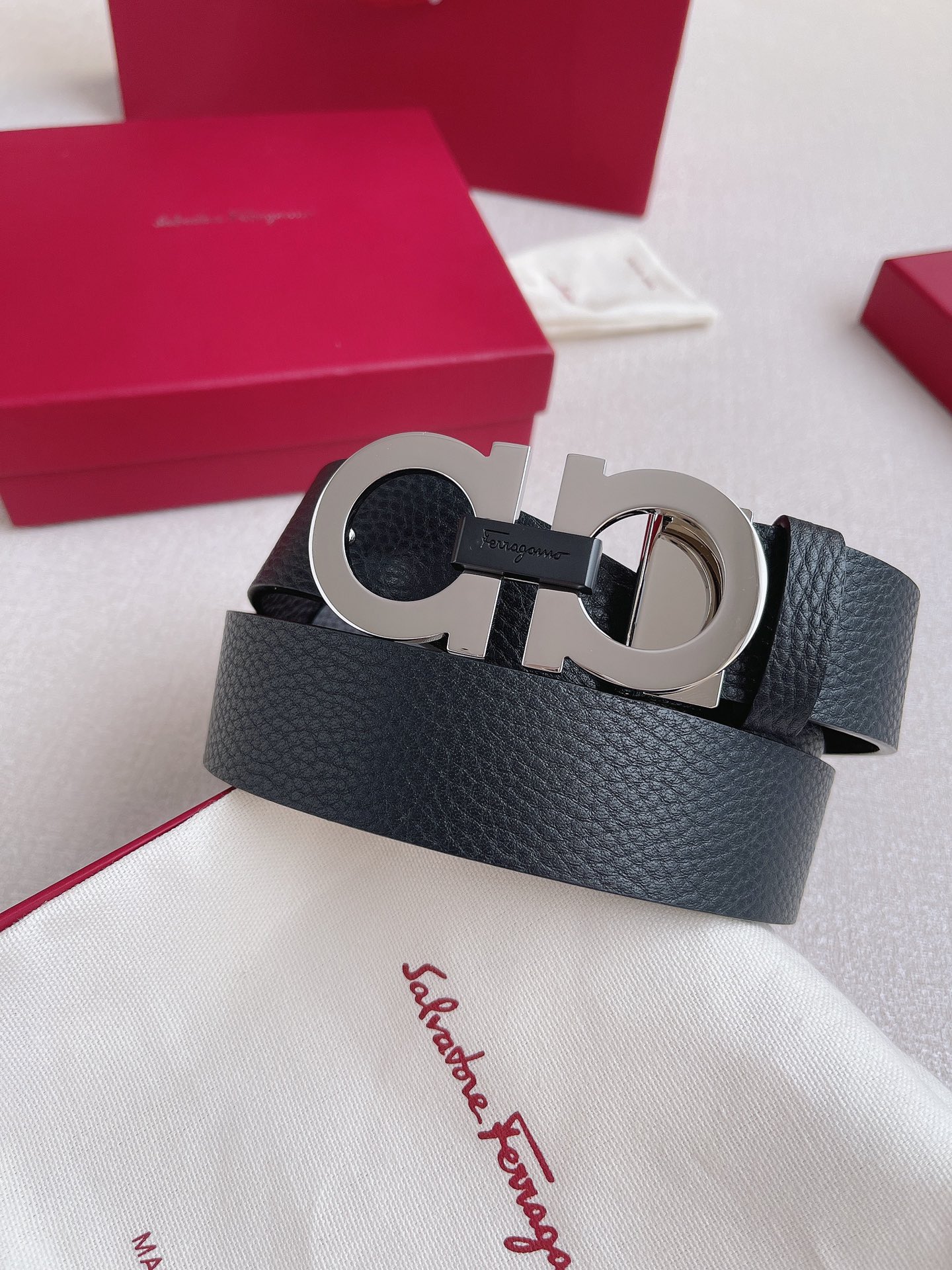 Salvatore Ferragamo Belt in Black