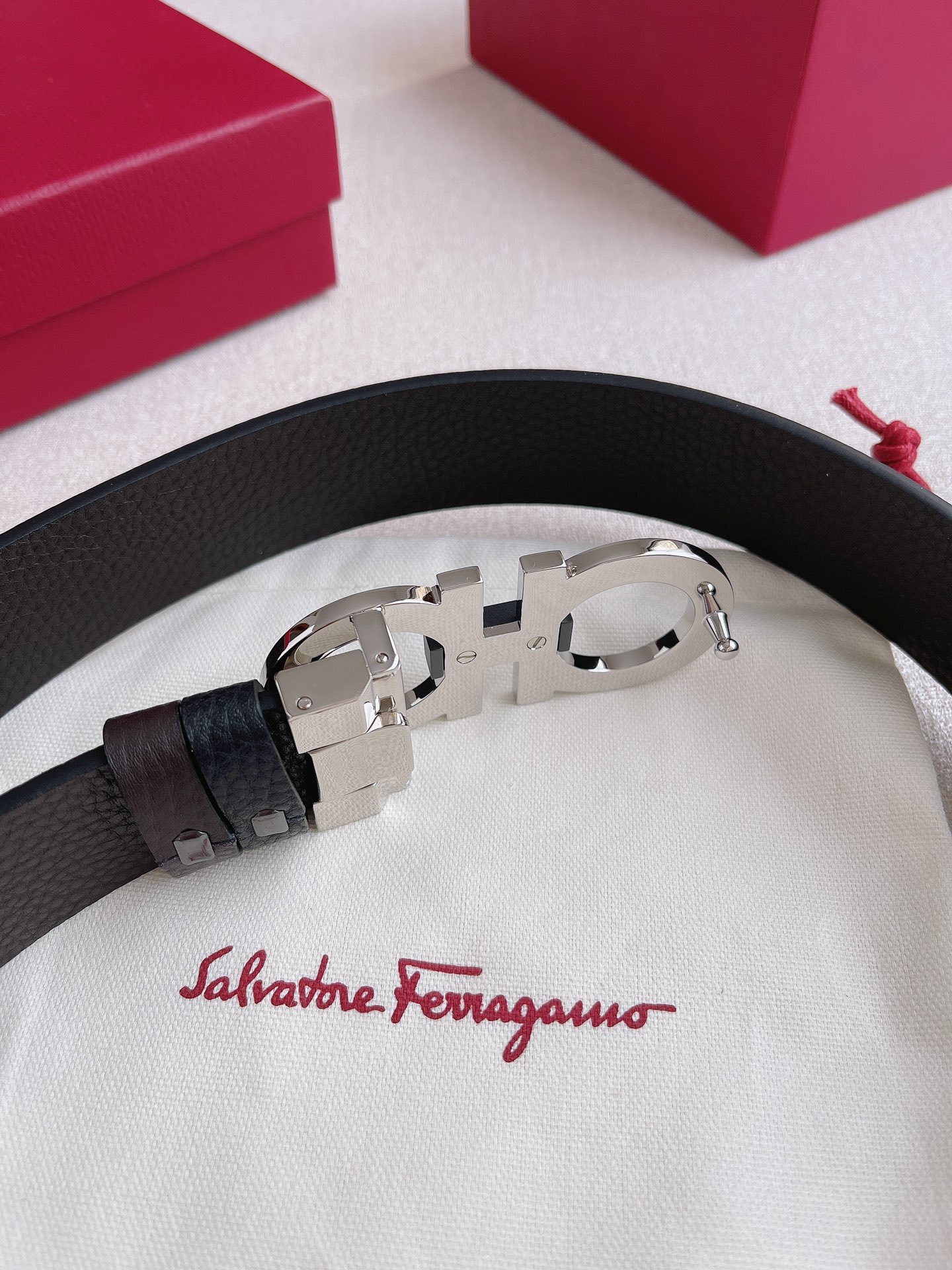 Salvatore Ferragamo Belt in Black