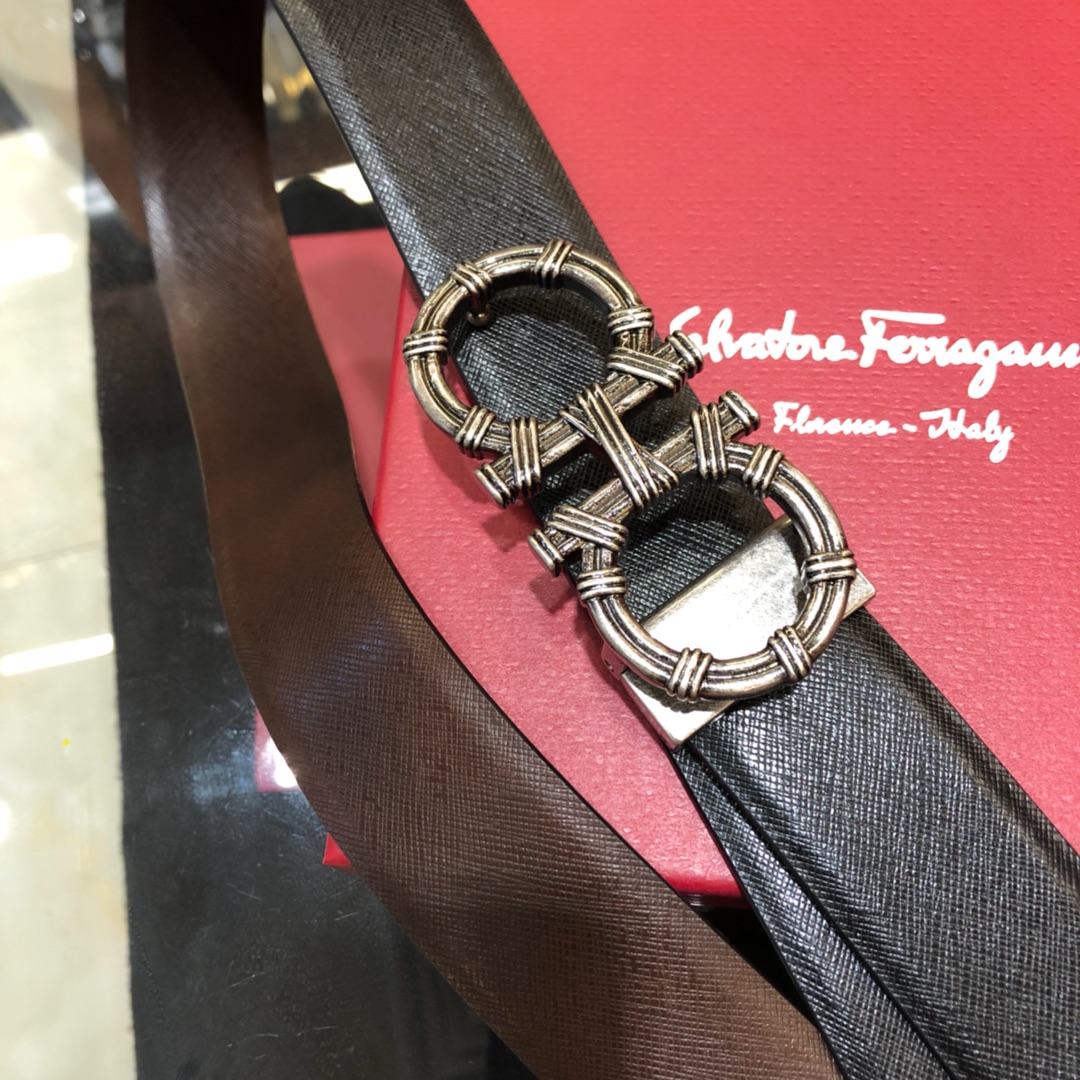 Salvatore Ferragamo Belt in Black