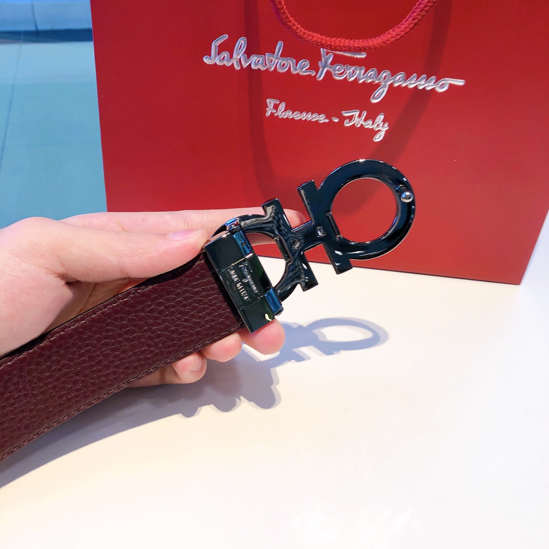 Salvatore Ferragamo Belt in Black