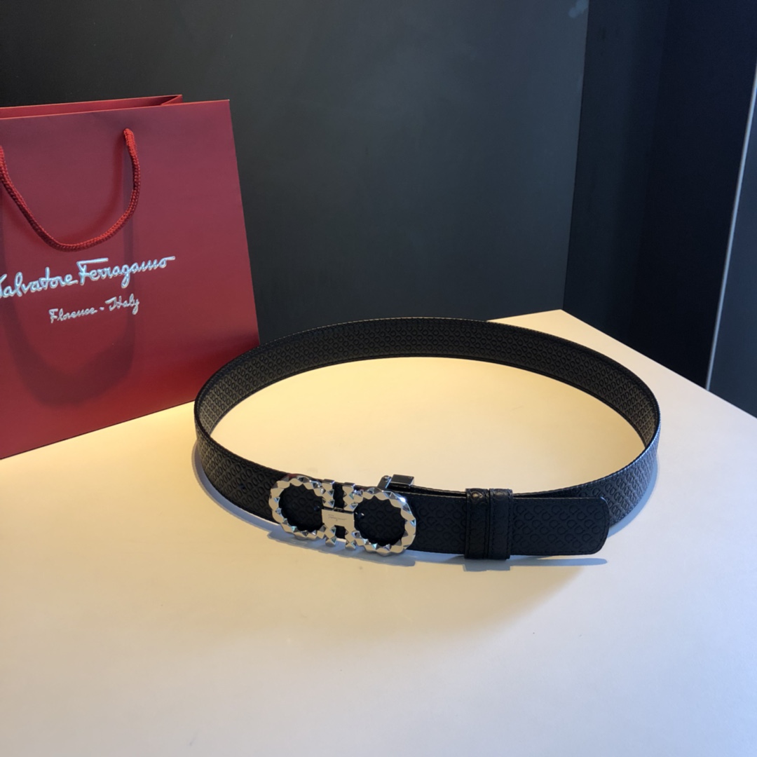 Salvatore Ferragamo Belt in Black