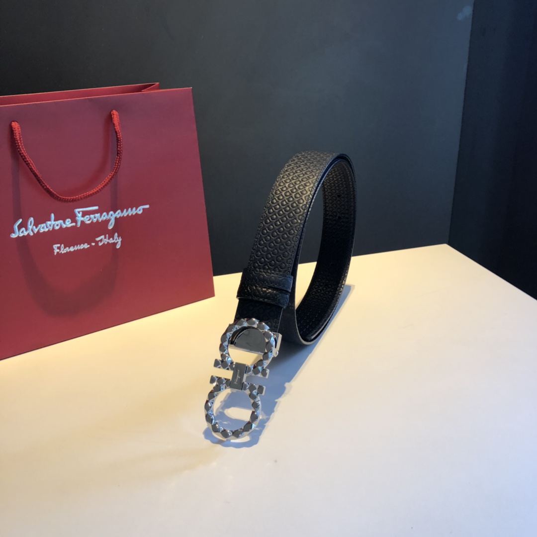 Salvatore Ferragamo Belt in Black