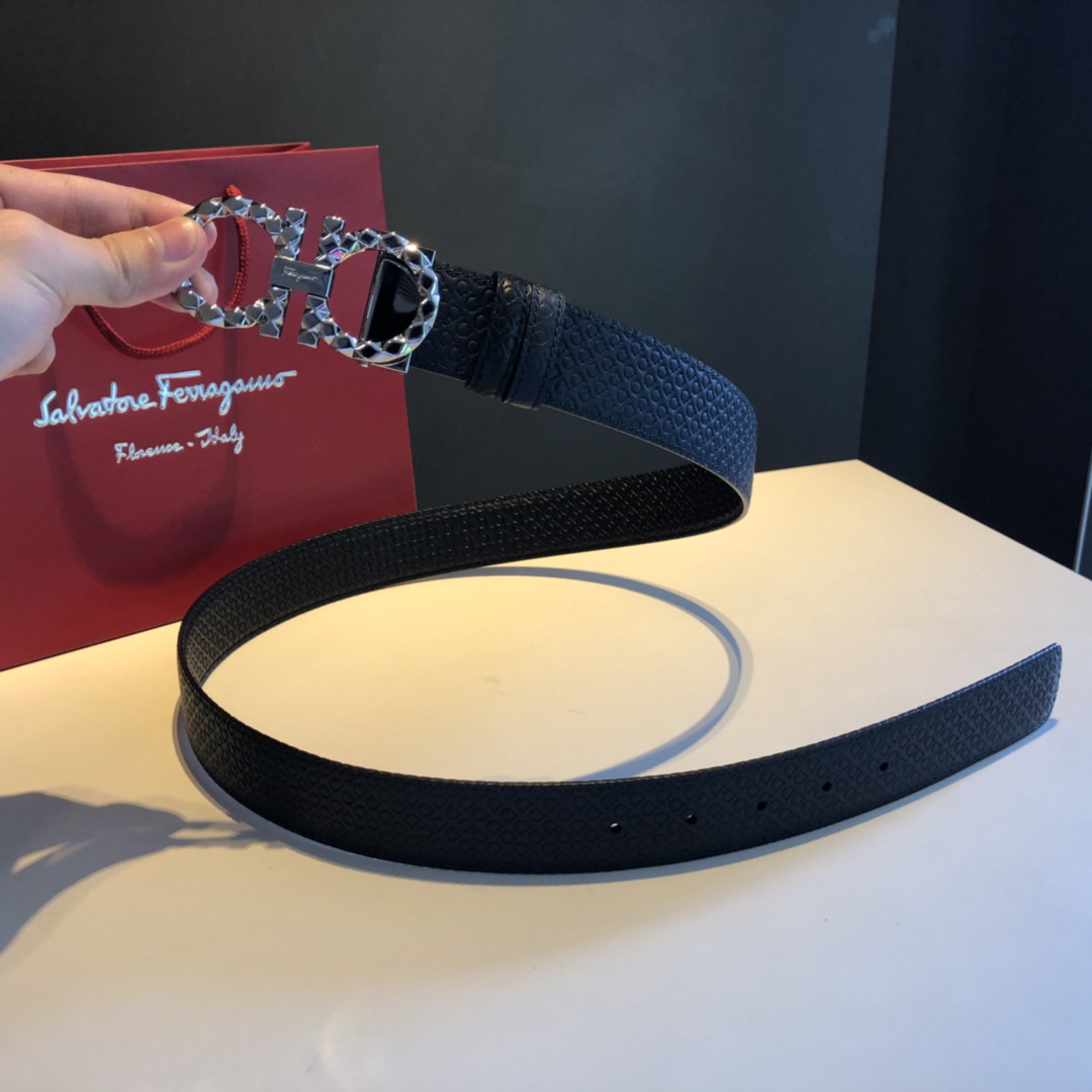 Salvatore Ferragamo Belt in Black