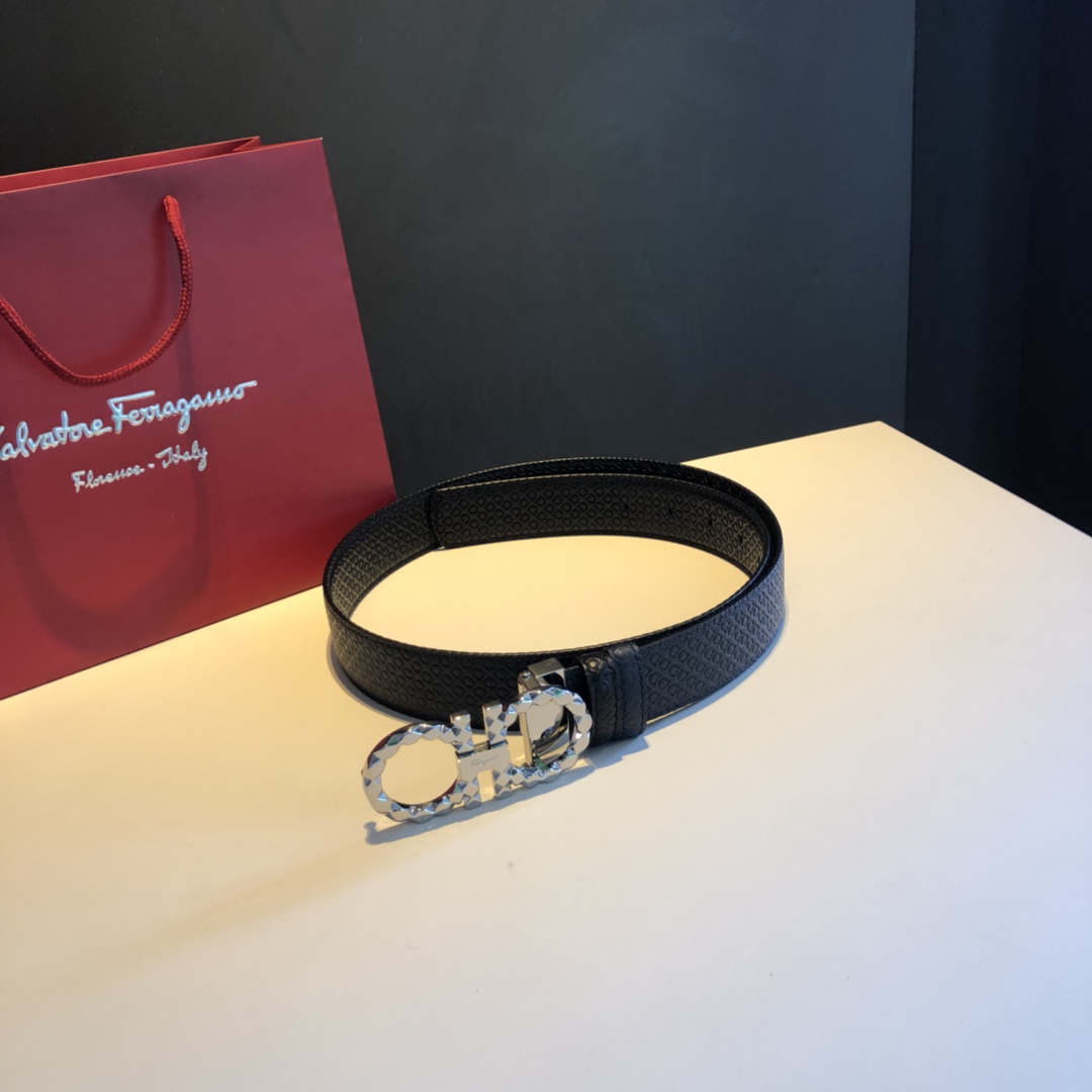 Salvatore Ferragamo Belt in Black