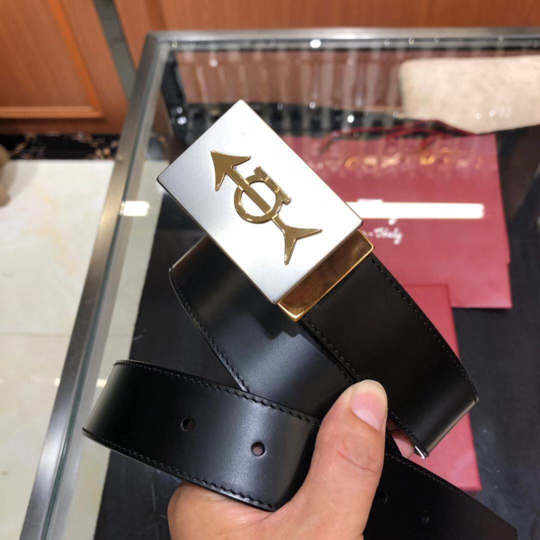 Salvatore Ferragamo Belt in Black