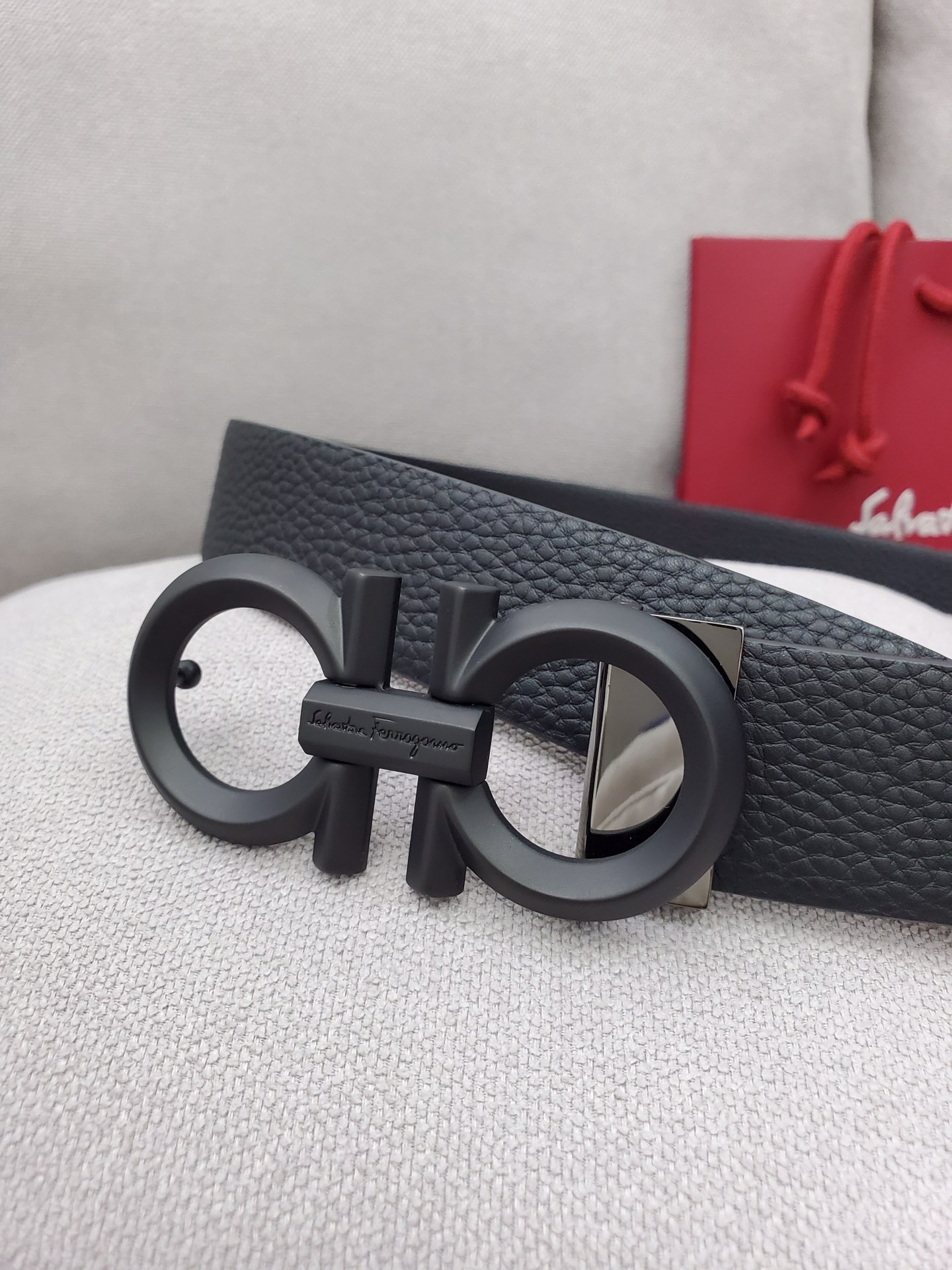 Salvatore Ferragamo Belt in Black